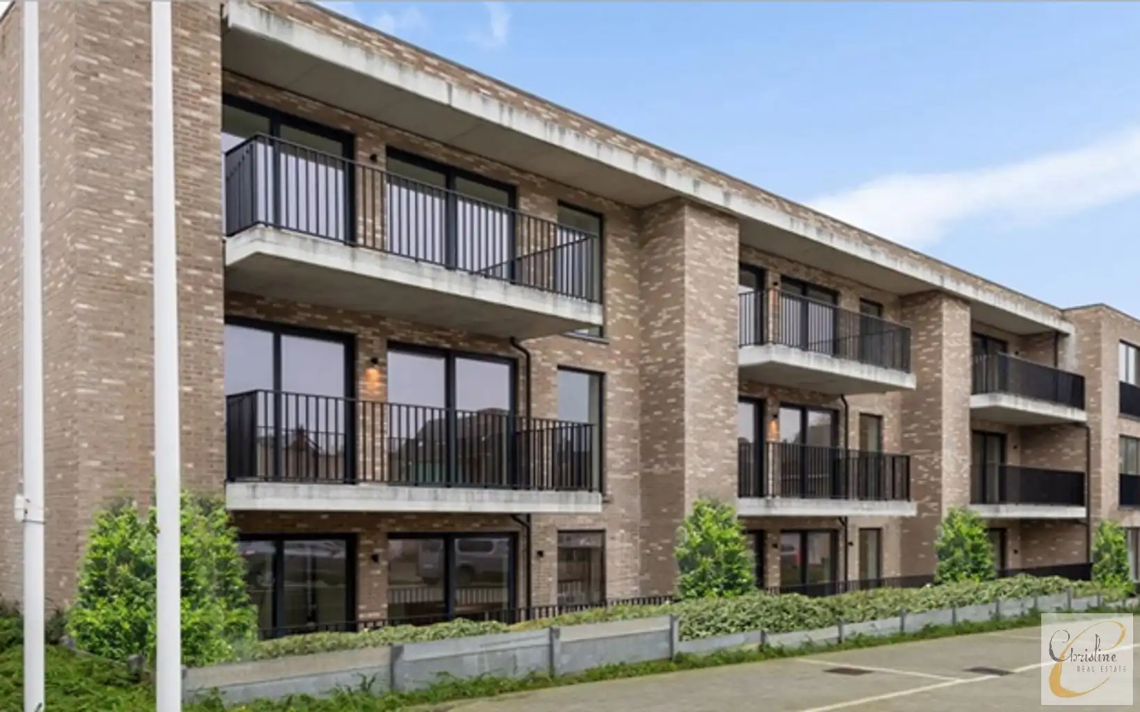 Exclusief investeringspand in Kruibeke  foto {{pictureIndex}}