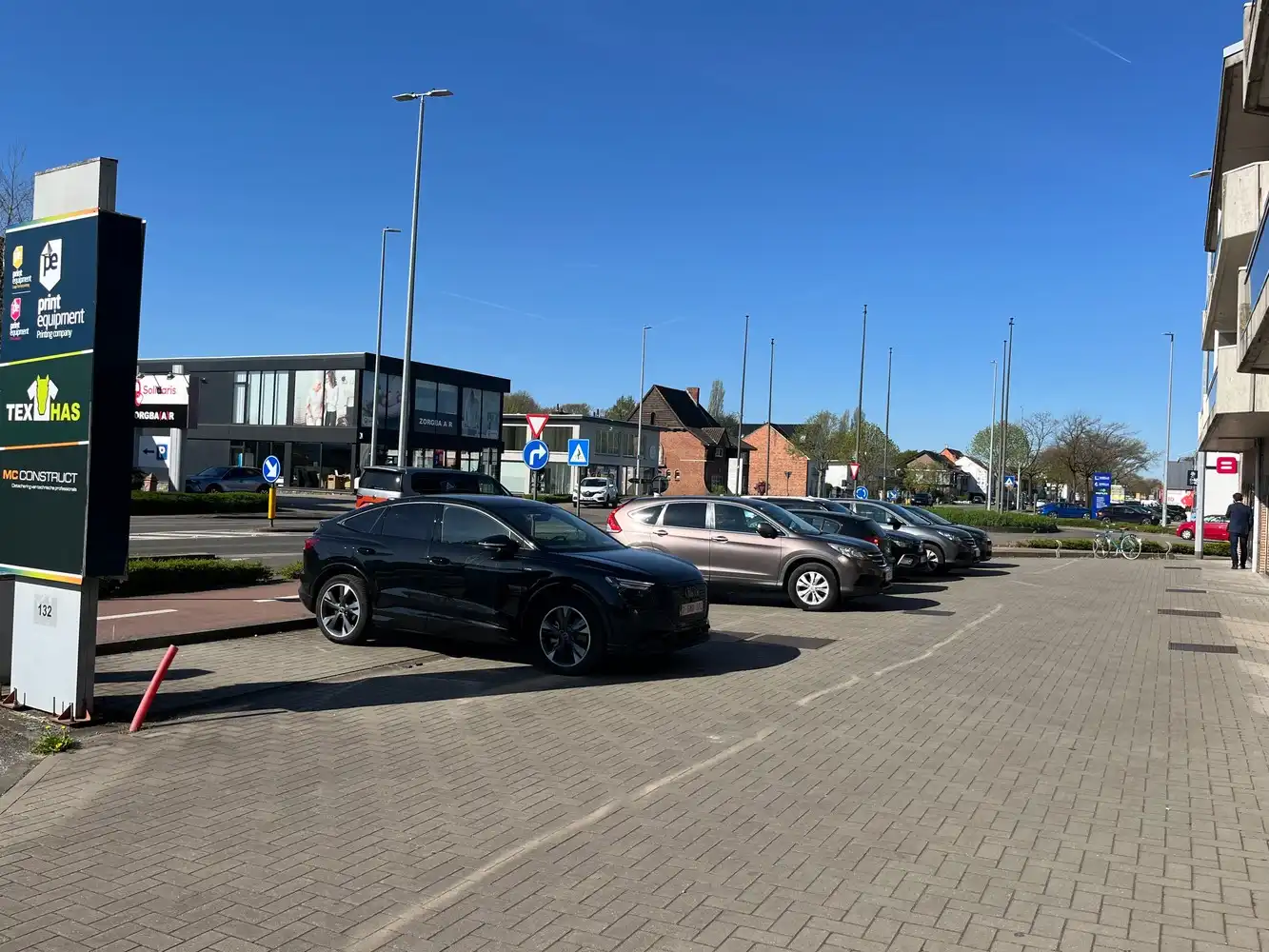 showroom 164m² foto 24