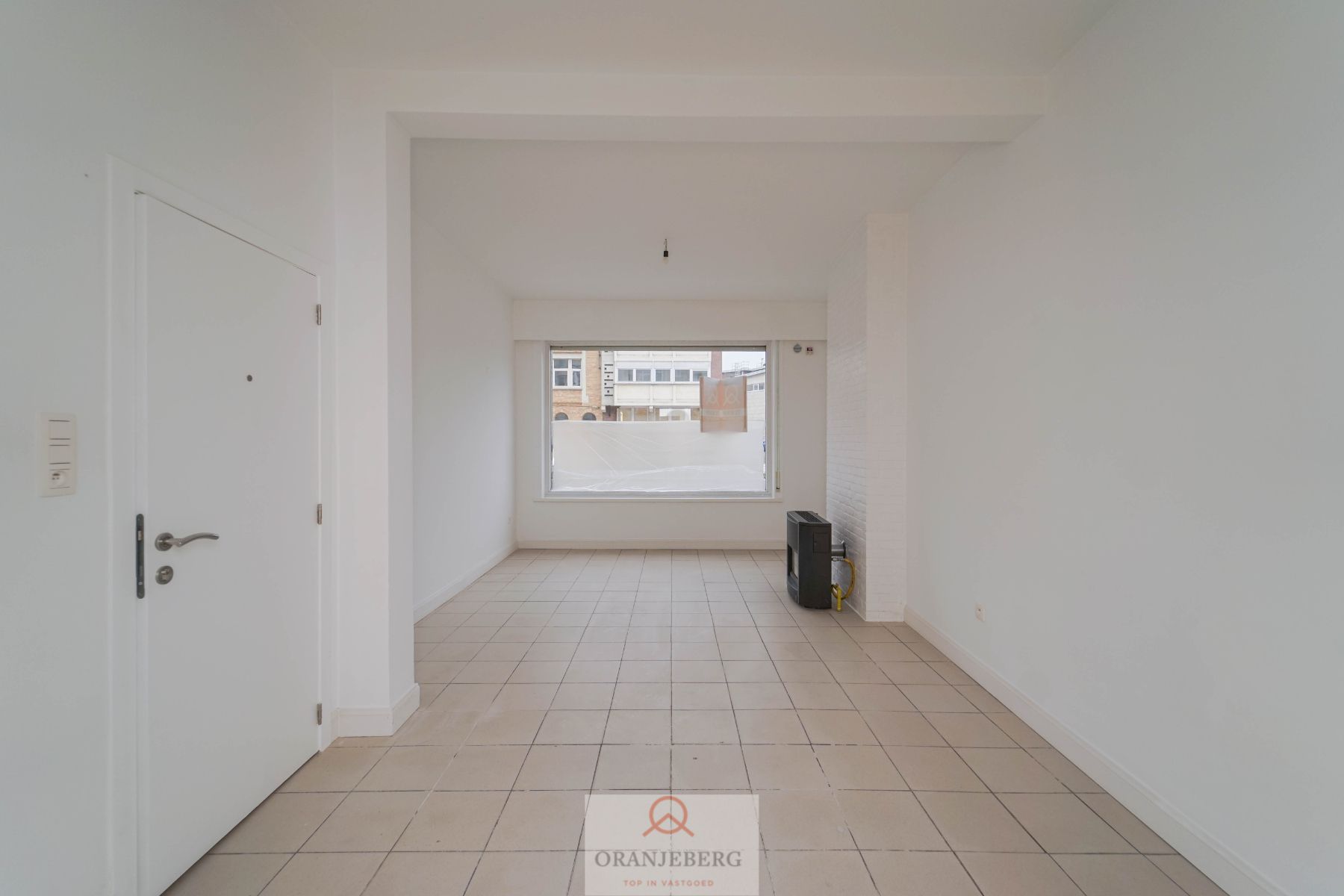 Appartement op het gelijkvloers met koertje (18 m²) te Rooigemlaan ! foto 7