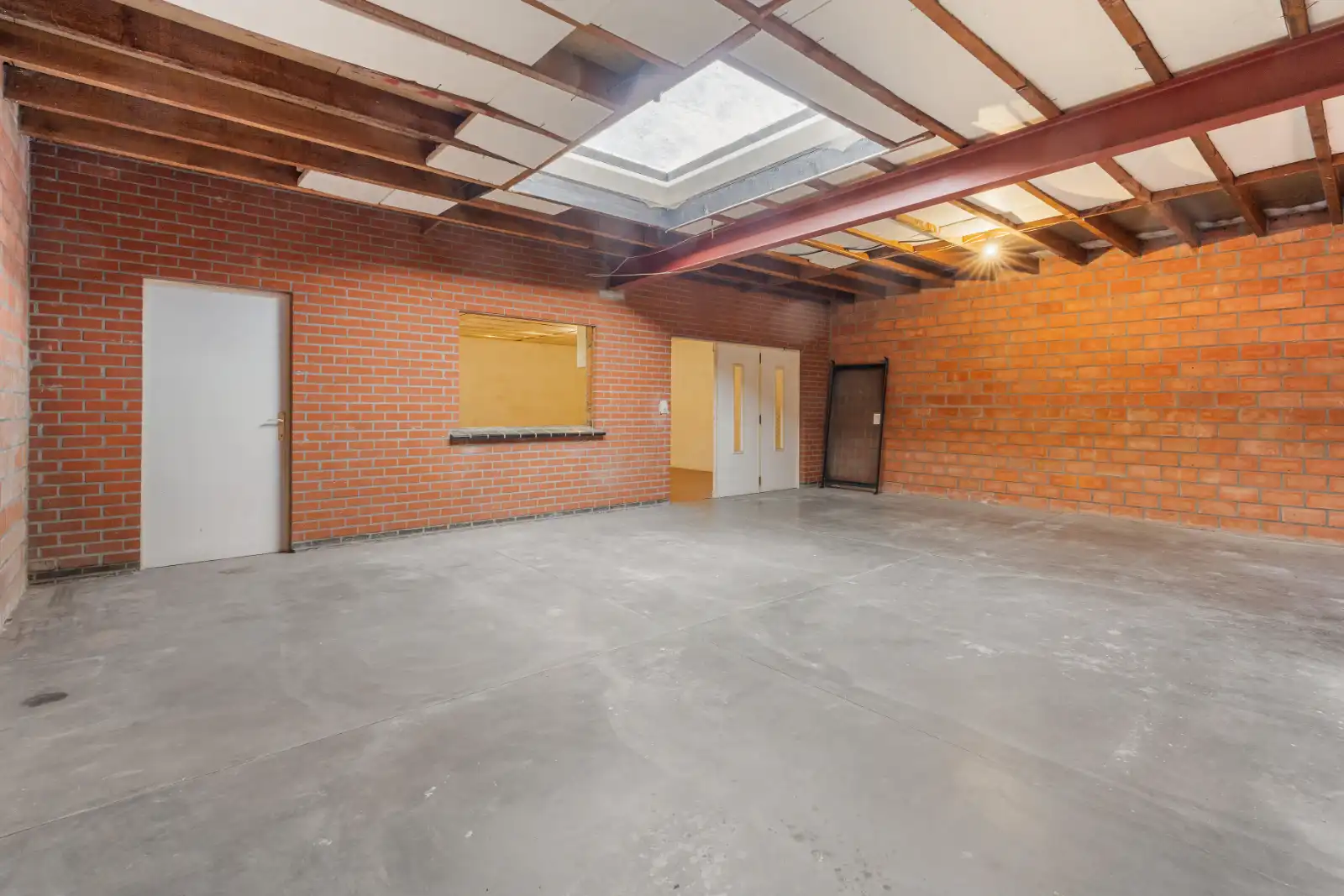 Handelswoning met opslagruimte (112,60m2) in centrum Ardooie! foto 13