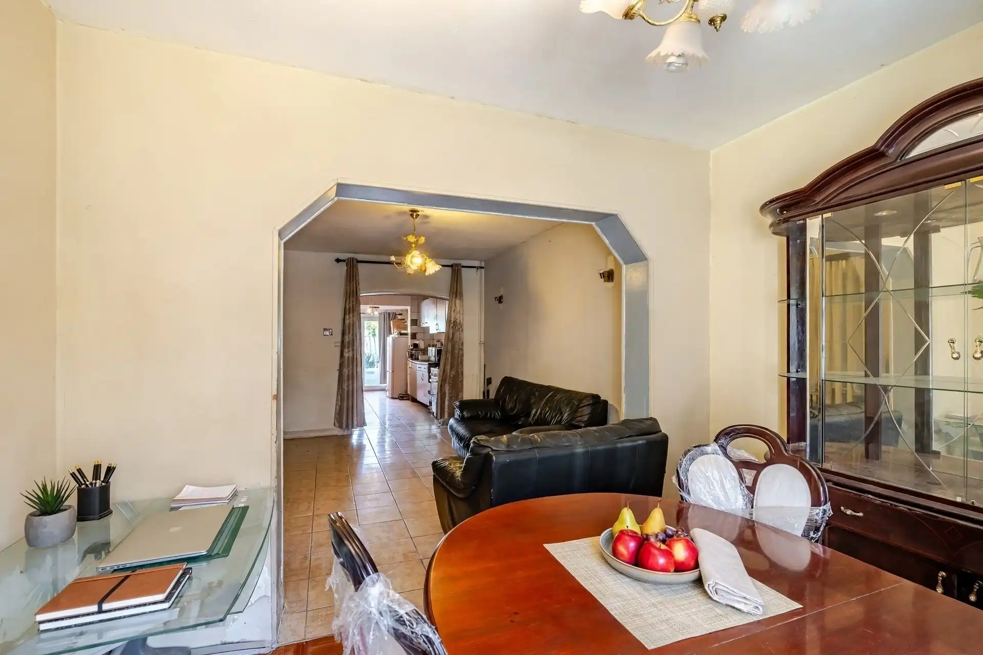 Charmante renovatiewoning met authentieke gevel foto 3