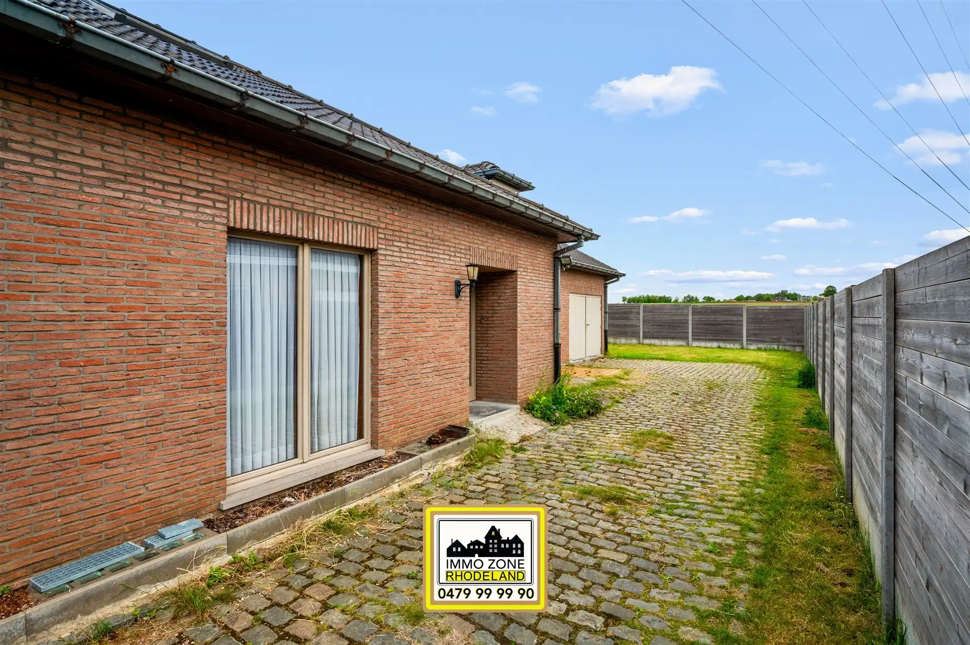 Op te frissen ruime woning met 5 slpks en tuin foto 27