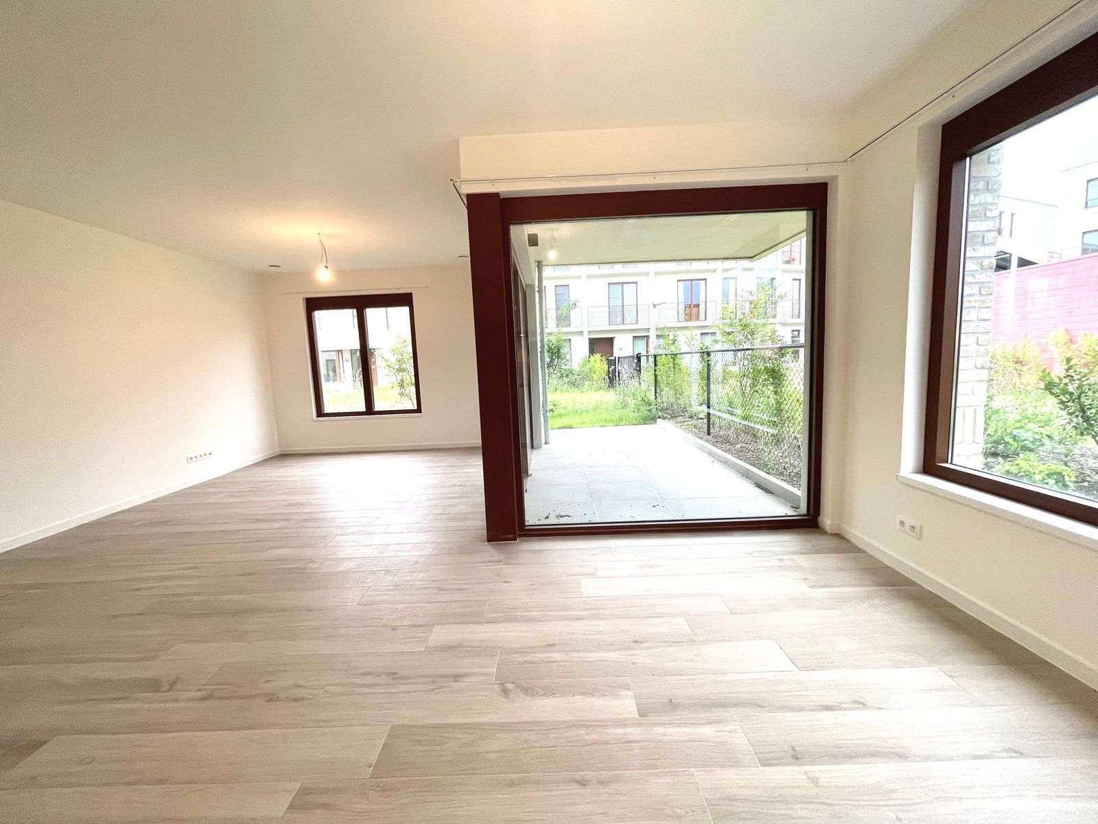 prachtig gelijkvloers 2-slaapkamer appartement foto 4