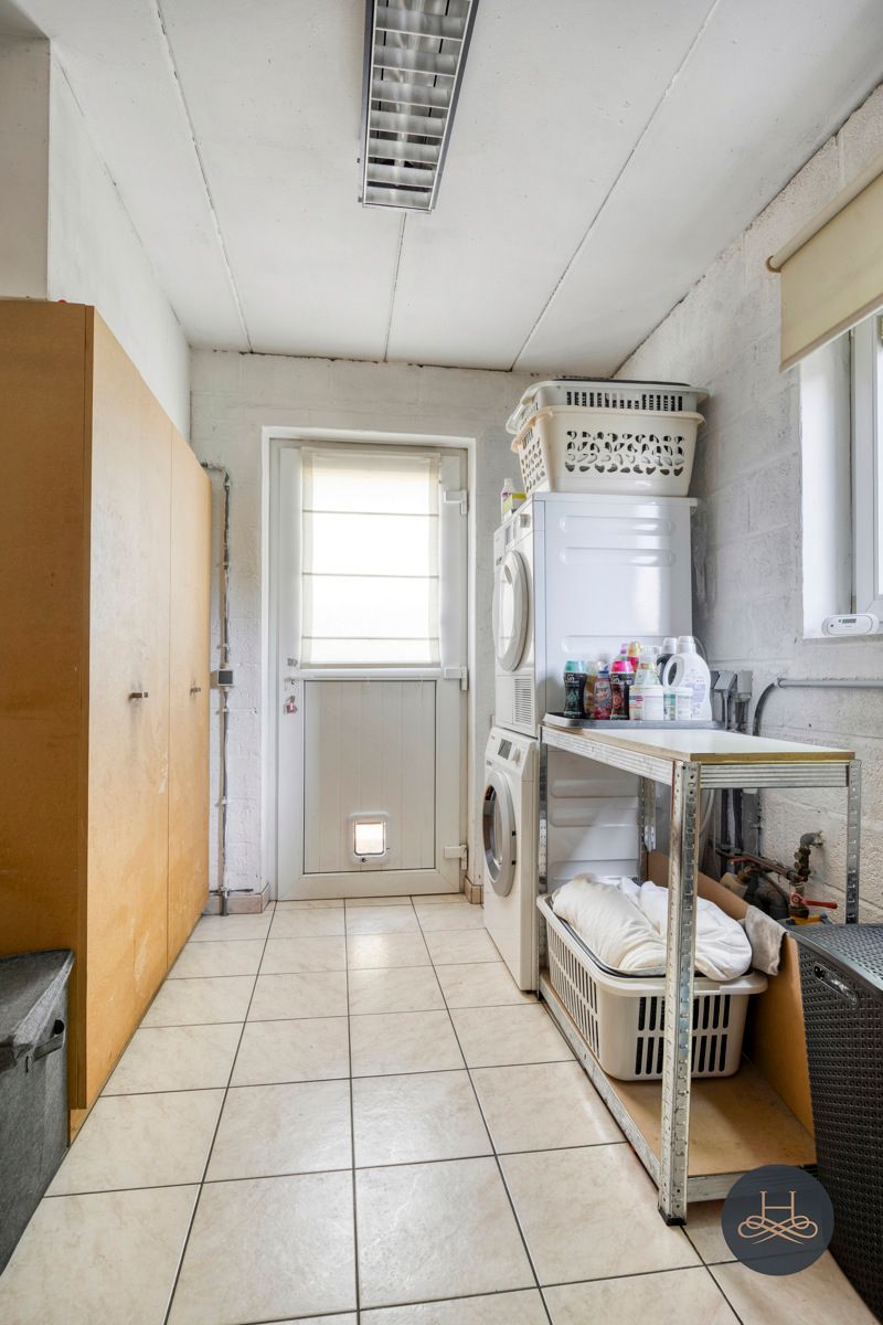 Rustig gelegen, zuinige, moderne open woning met ruime tuin foto 14