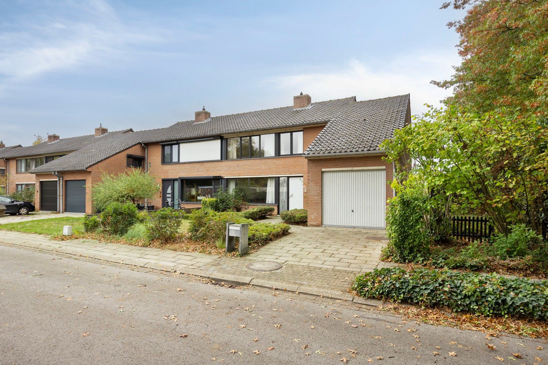 Hoofdfoto van de publicatie: In de geliefde Tweebunderswijk woning met 4 slaapkamers, garage en tuin