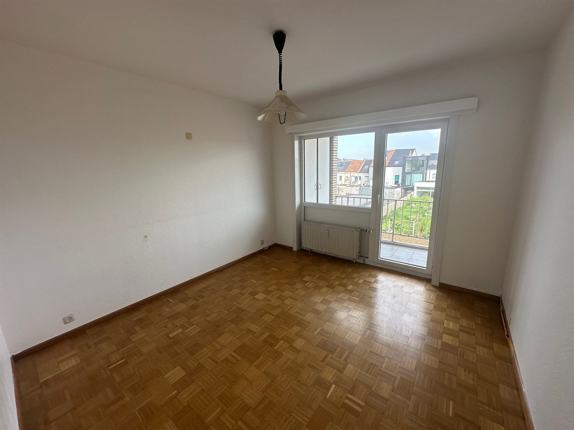 Appartement met 2 slaapkamers op het 3e verdiep met uitzicht over stadspark! foto 9