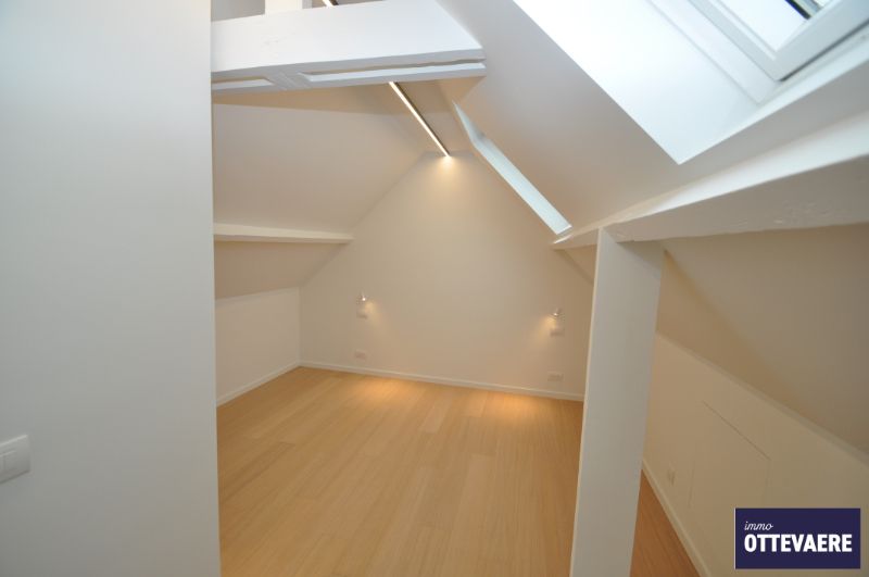 Stijlvol gerenoveerde koppelwoning in het hart van Duinbergen, op wandelafstand van het strand en sportcomplex Oase-Duinenwater foto 19