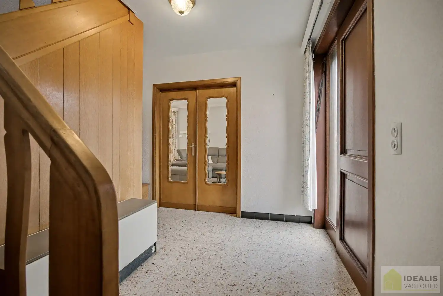 IDEALIS VASTGOED - Nabij het groen gelegen woning met een bewoonbare oppervlakte van + -125m² op een perceel van 7a59ca! Het betreft een zeer centraal gelegen woning t.o.v. grote steden als Leuven, Brussel, Antwerpen en Hasselt die vlot bereikbaar zijn door de nabijheid van de E313 en E314. Uitermate geschikt voor kandidaten op zoek naar een te renoveren woning in de groene omgeving van Linkhout!! foto 13