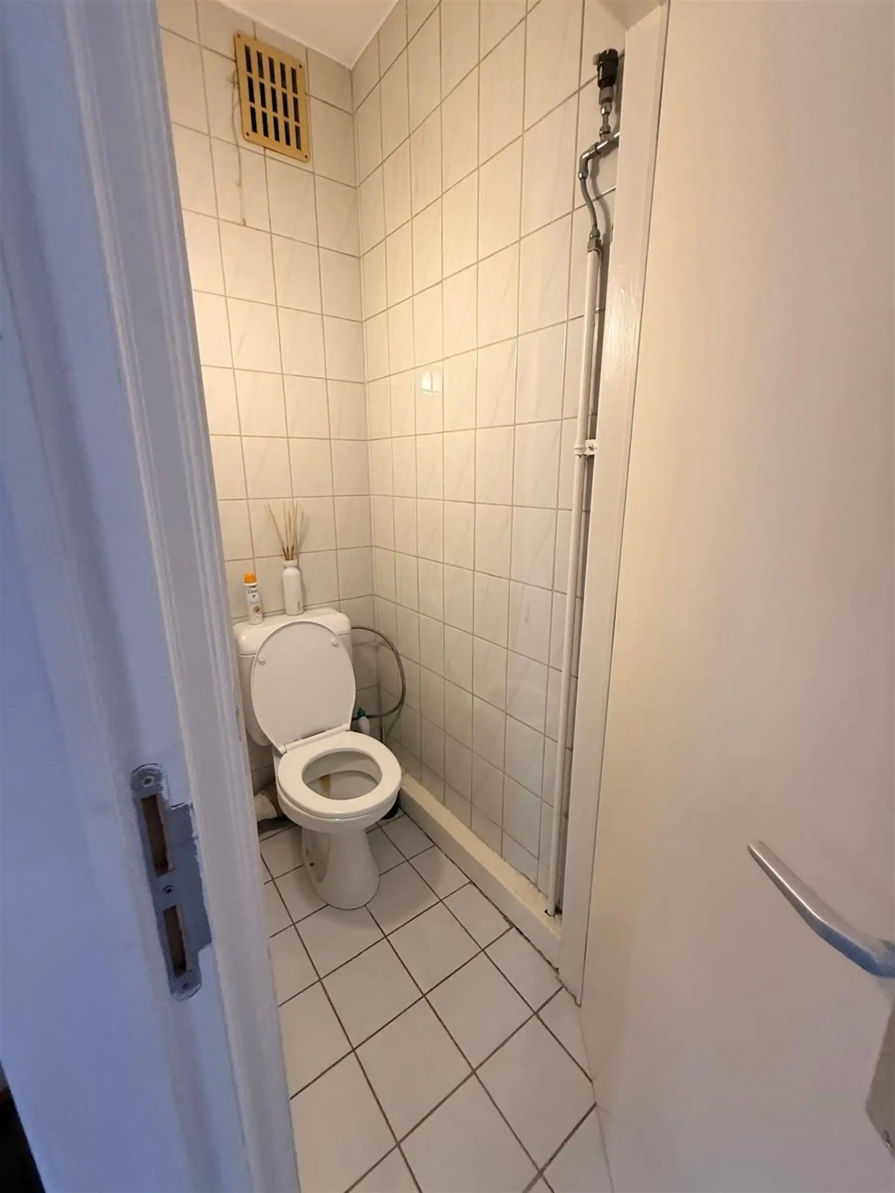 RESIDENTIEEL GELEGEN 3-GEVEL WONING VLAKBIJ NAVO! foto 16