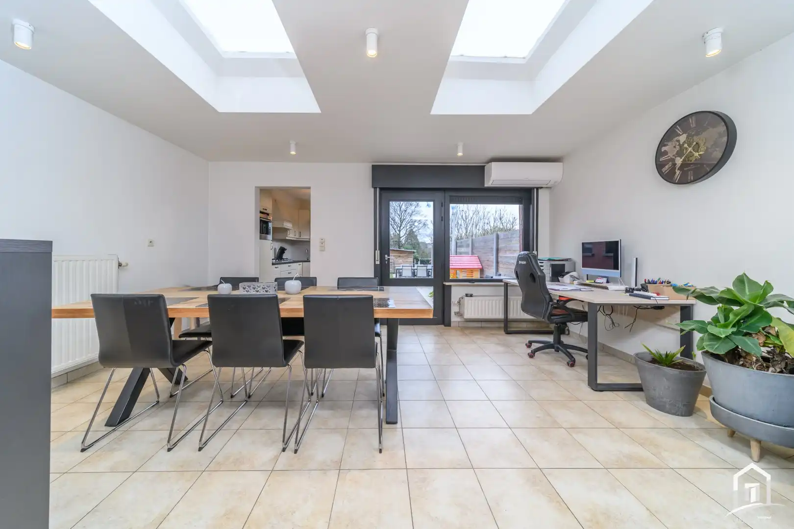 Ruime, energiezuinige woning op toplocatie in Schendelbeke foto 6