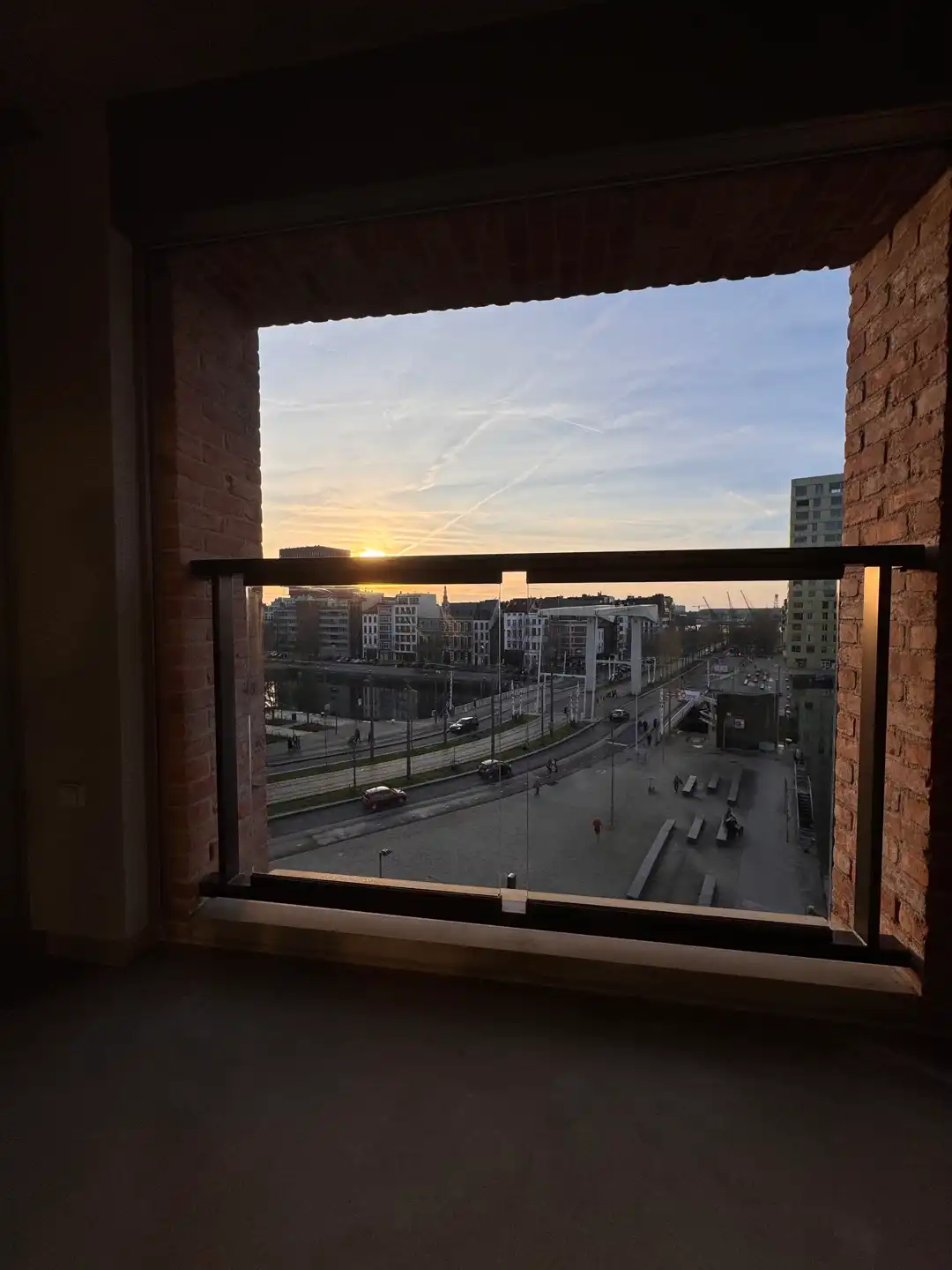 ANTWERPREN - Recent appartement met zicht op het water foto 7