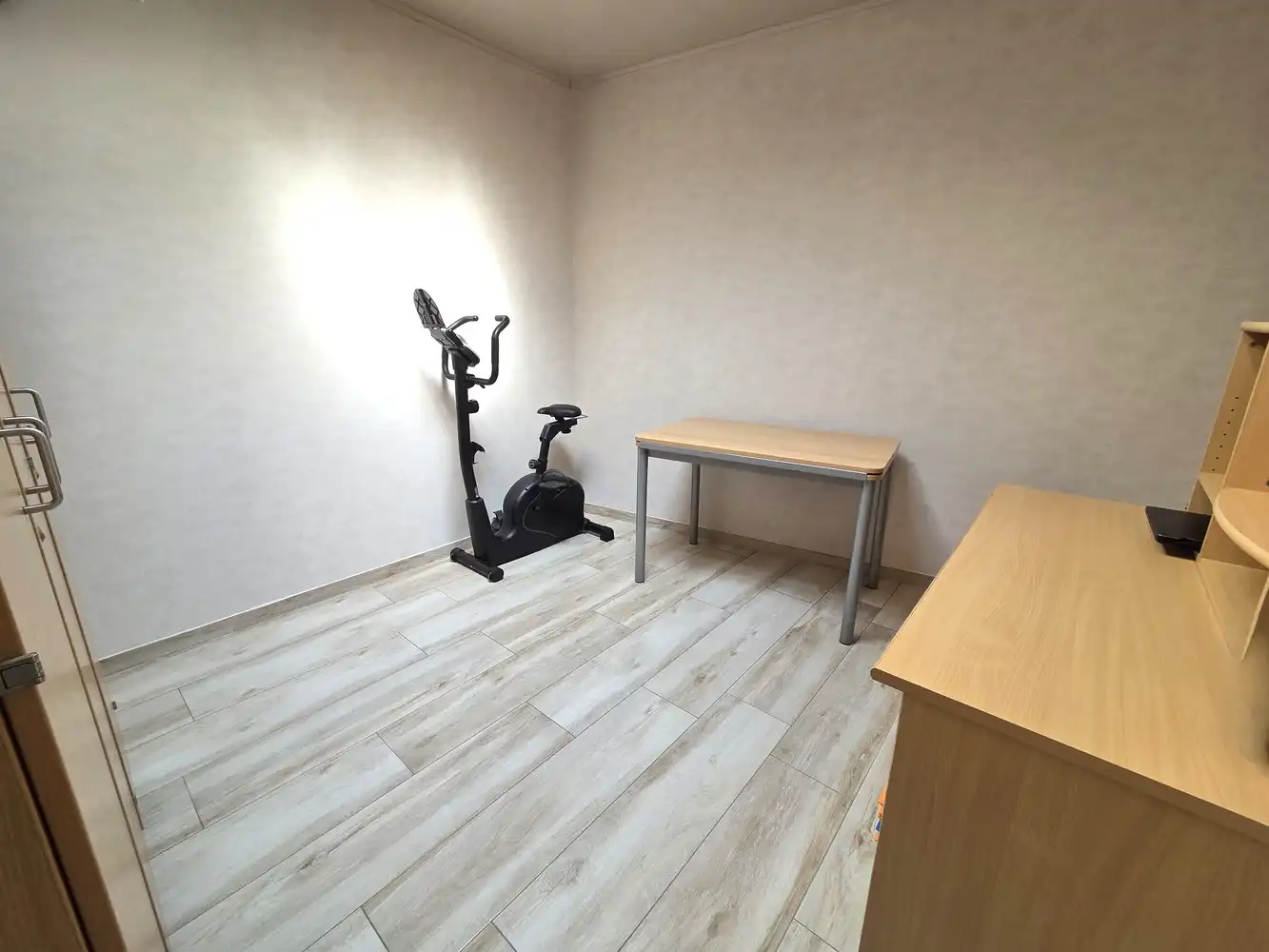 Zeer rustig gelegen laagbouwwoning, 3 slaapkamers, instapklaar op een perceel van 790m² foto 14