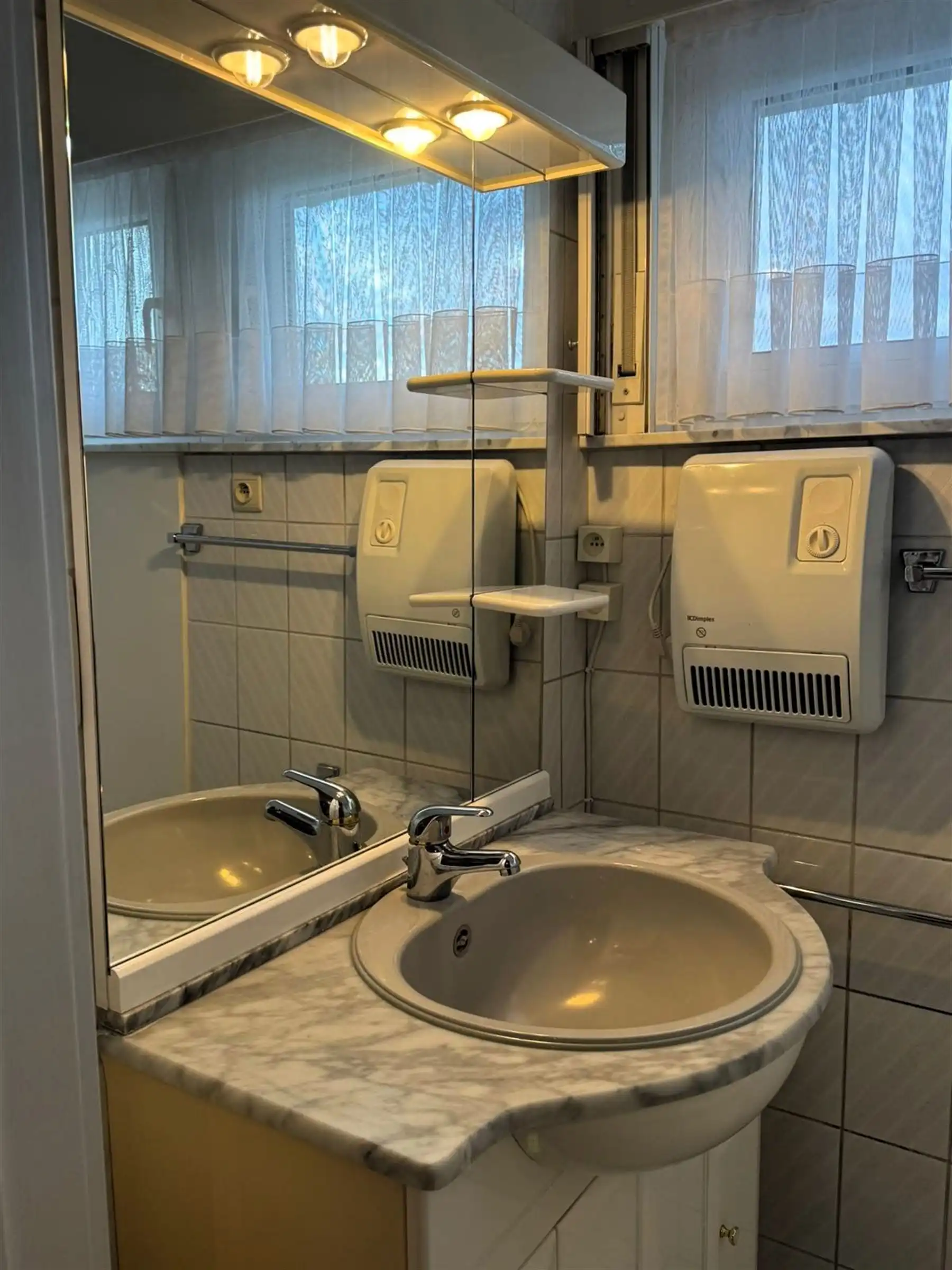 Rustig wonen in een doodlopende straat, met open zicht en een ruime tuin foto 9