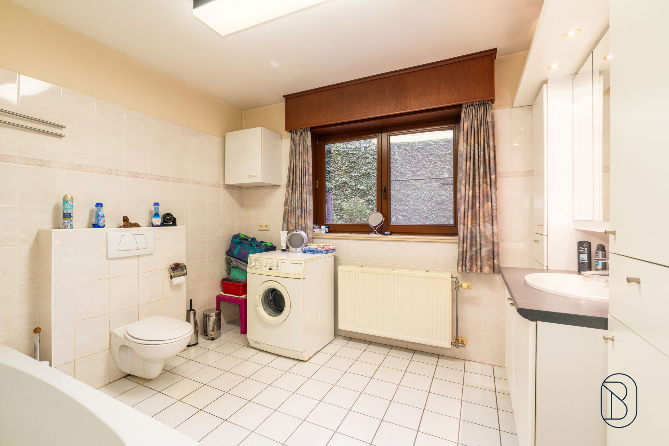 Topgelegen opbrengsteigendom met garage en grote tuin foto 12