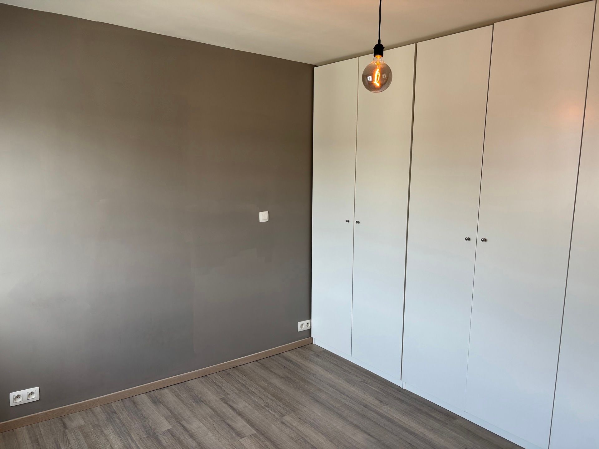 WETTEREN - Hernieuwde rijwoning foto 14