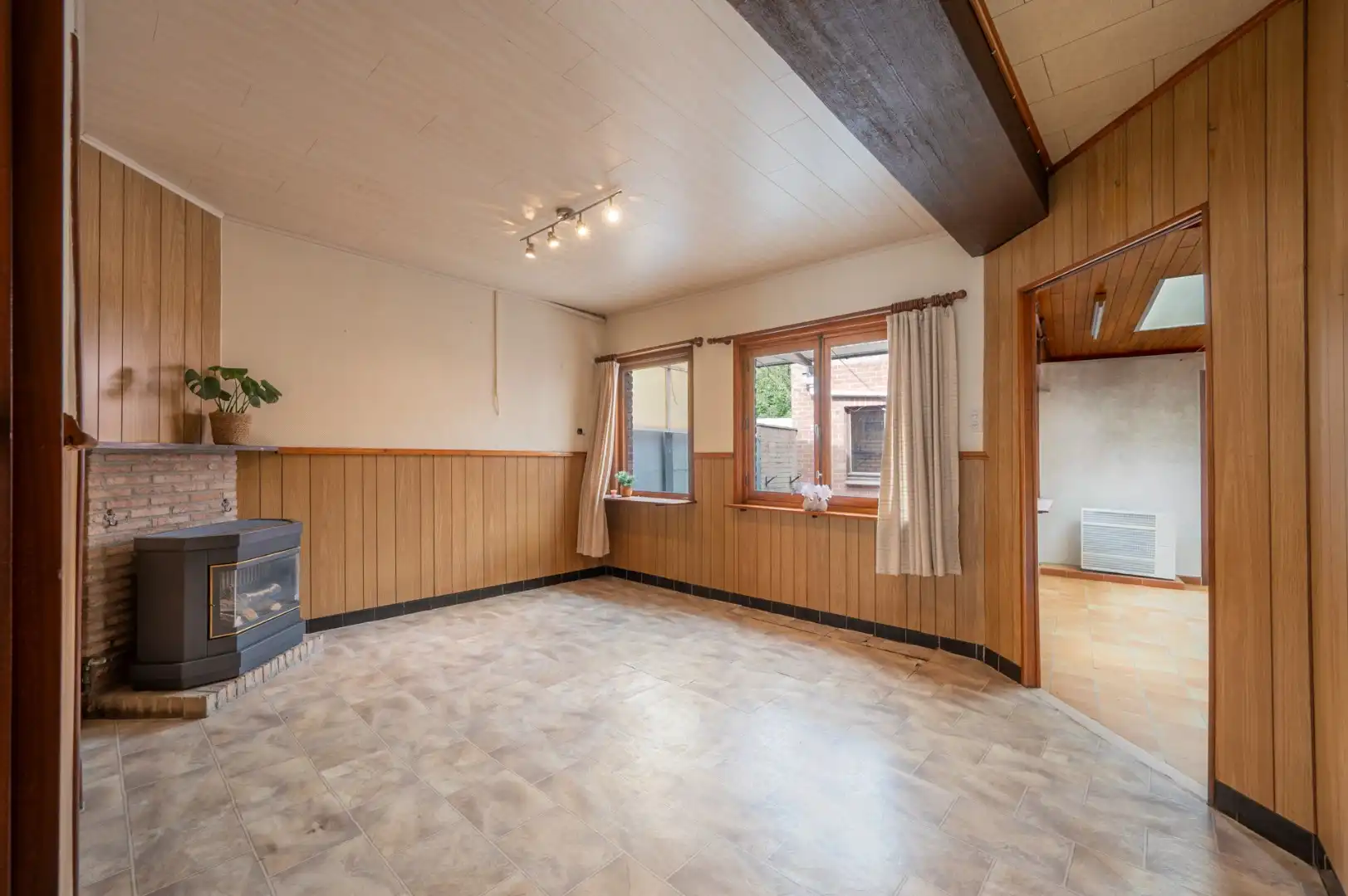 Karaktervolle Brugse woning met renovatiepotentieel vlakbij de Vesten foto 4
