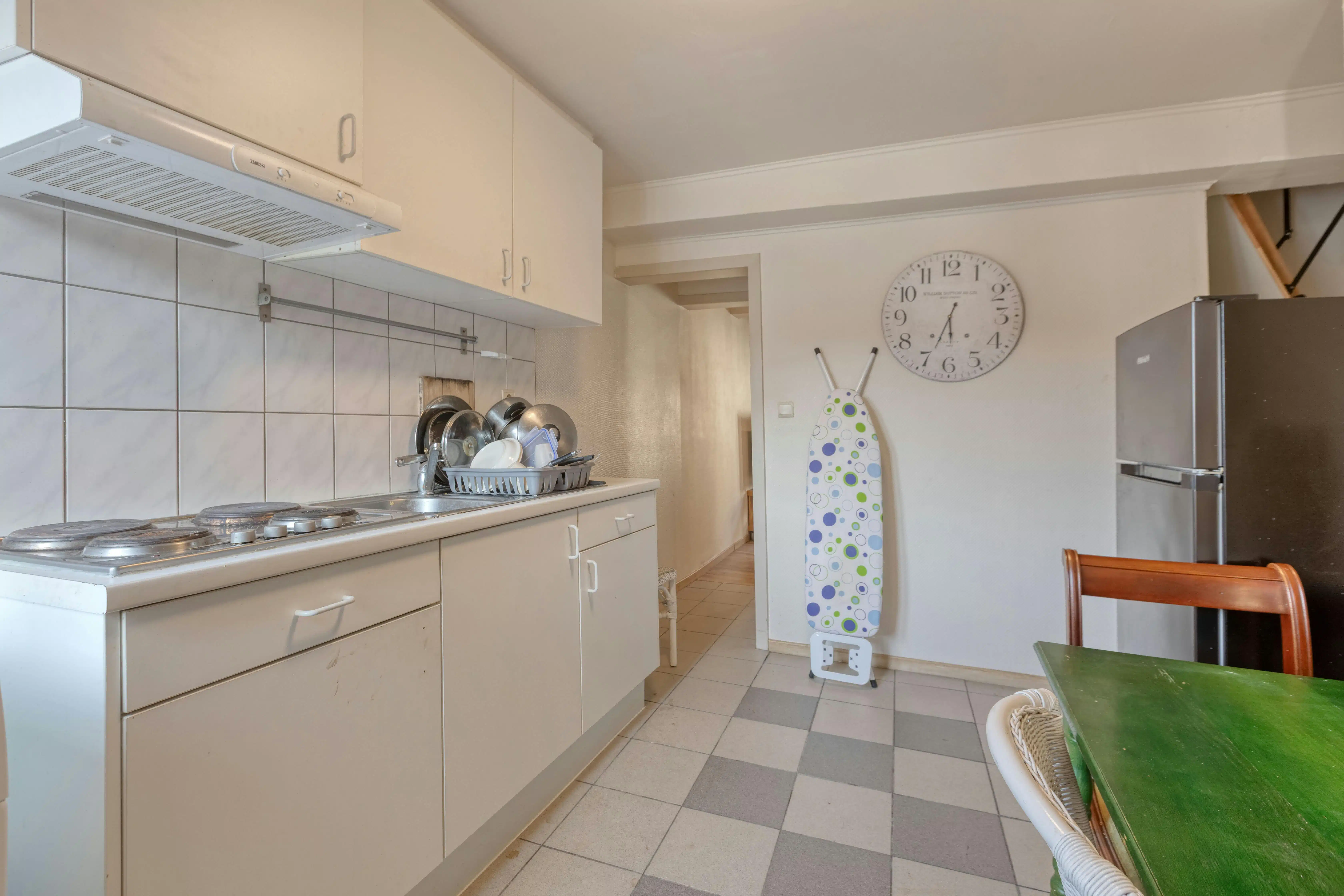 Op te frissen investeringspand met 2 appartementen in hartje Maaseik foto 11