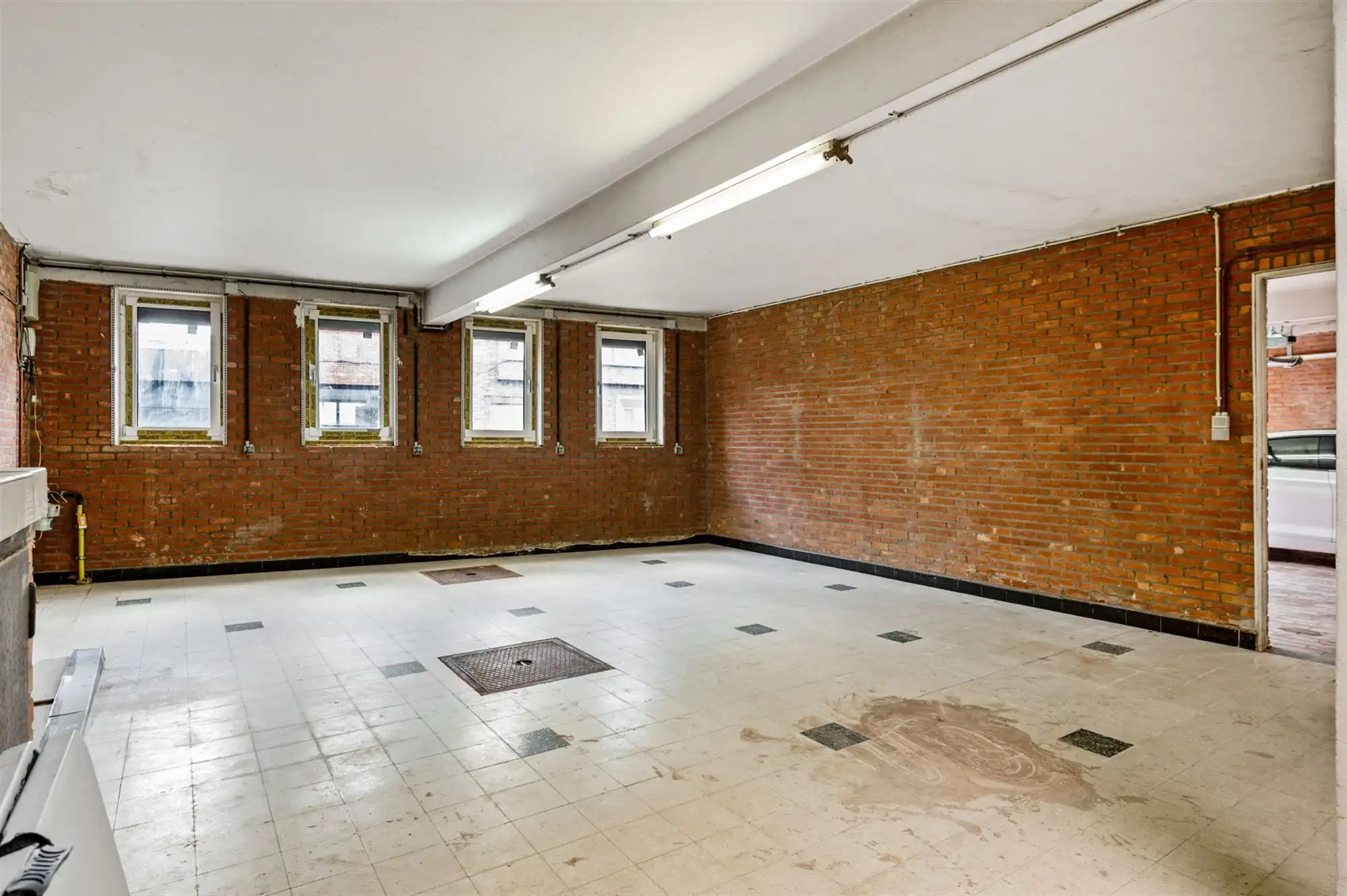 Prestigieuze woning met gelijkvloerse kangoeroewoning. foto 30