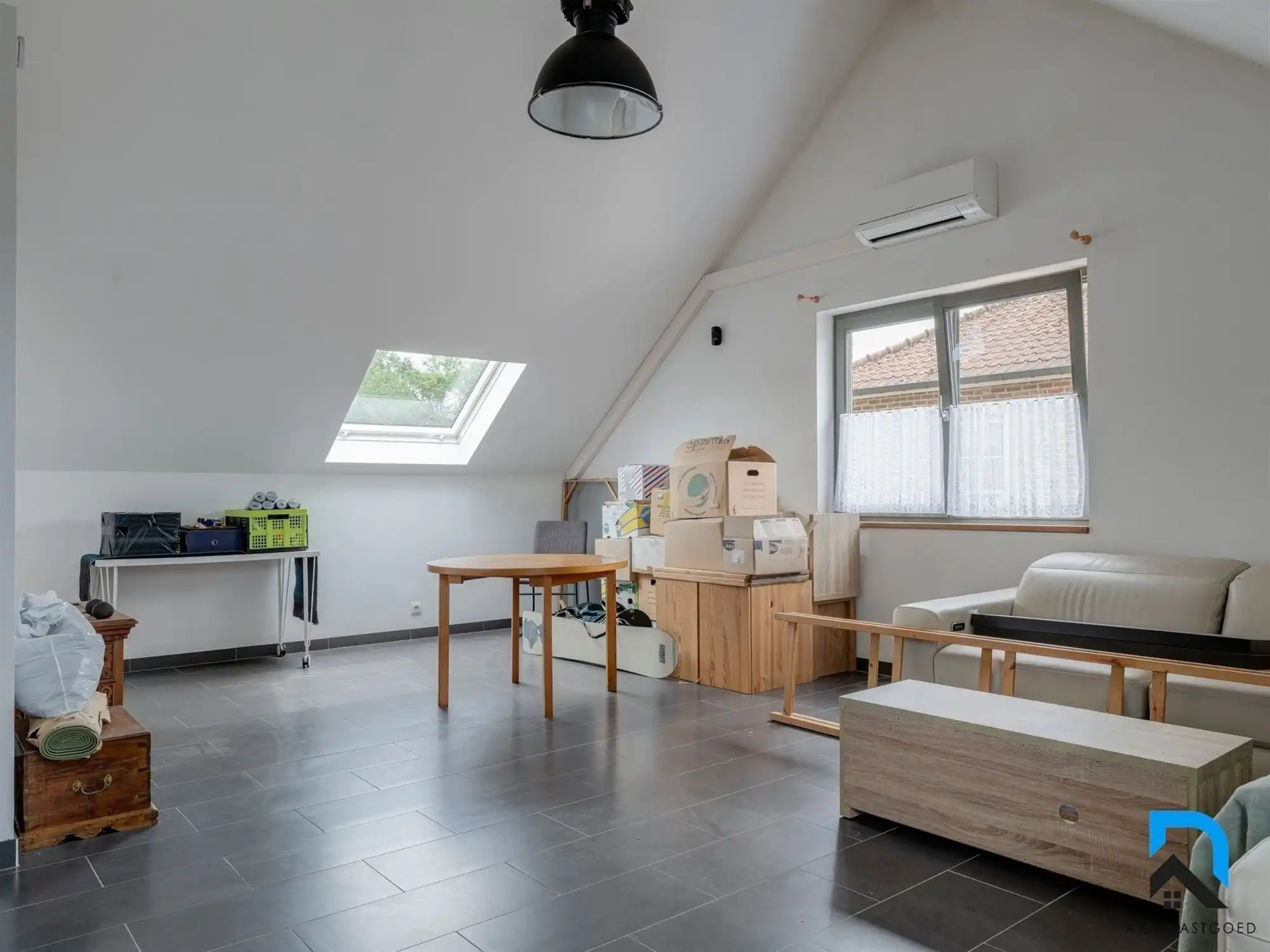 Ruime woning op toplocatie in Munsterbilzen foto 5