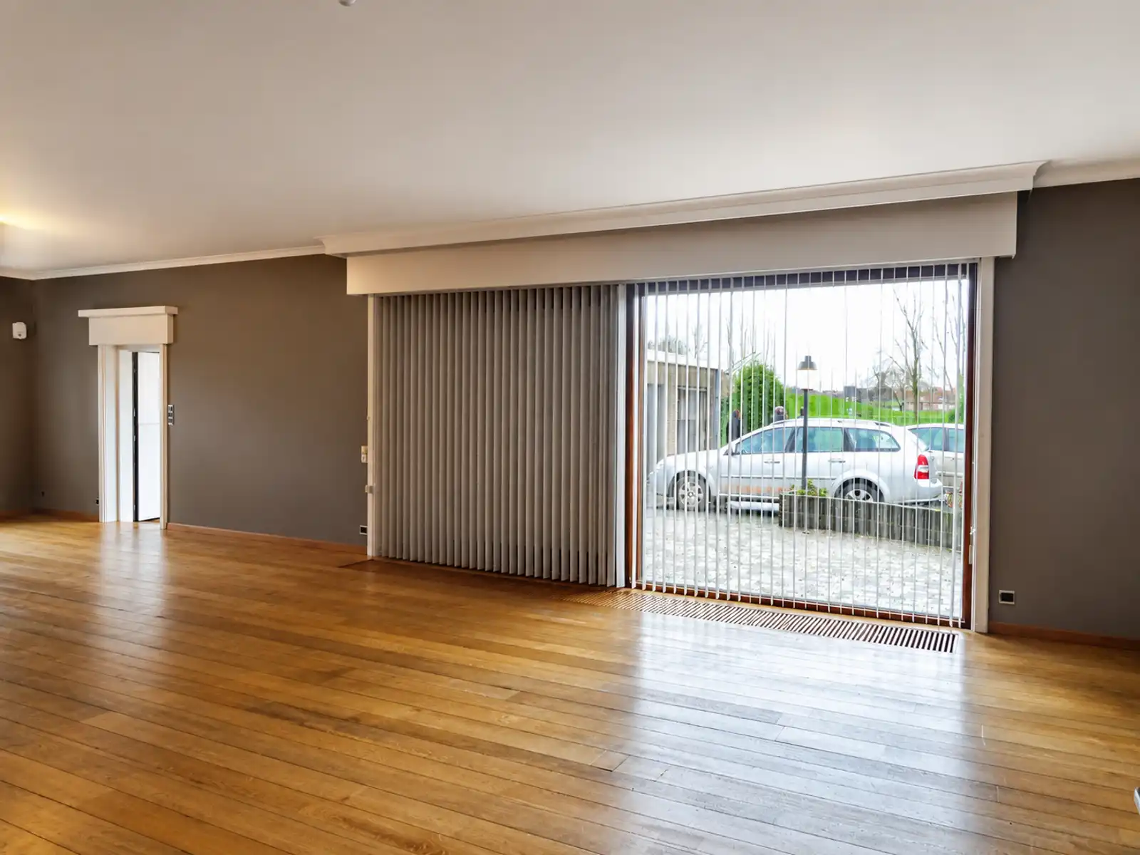 Ruime gelijkvloerse villa aan Ter Borcht op 1.954 m² foto 9