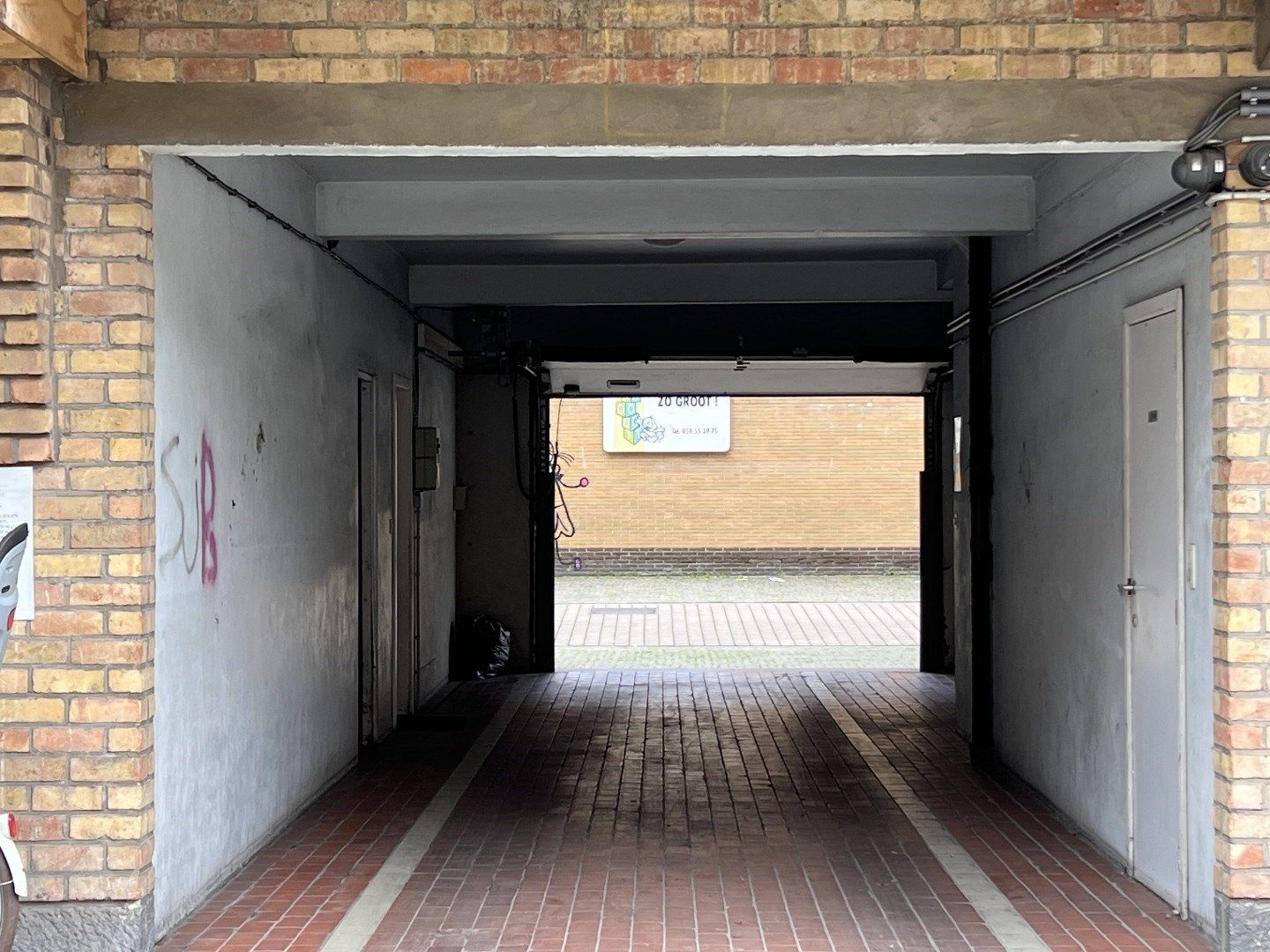 GARAGEBOX (Wijk Westerkwartier omgeving Mac Leodplein) foto 2