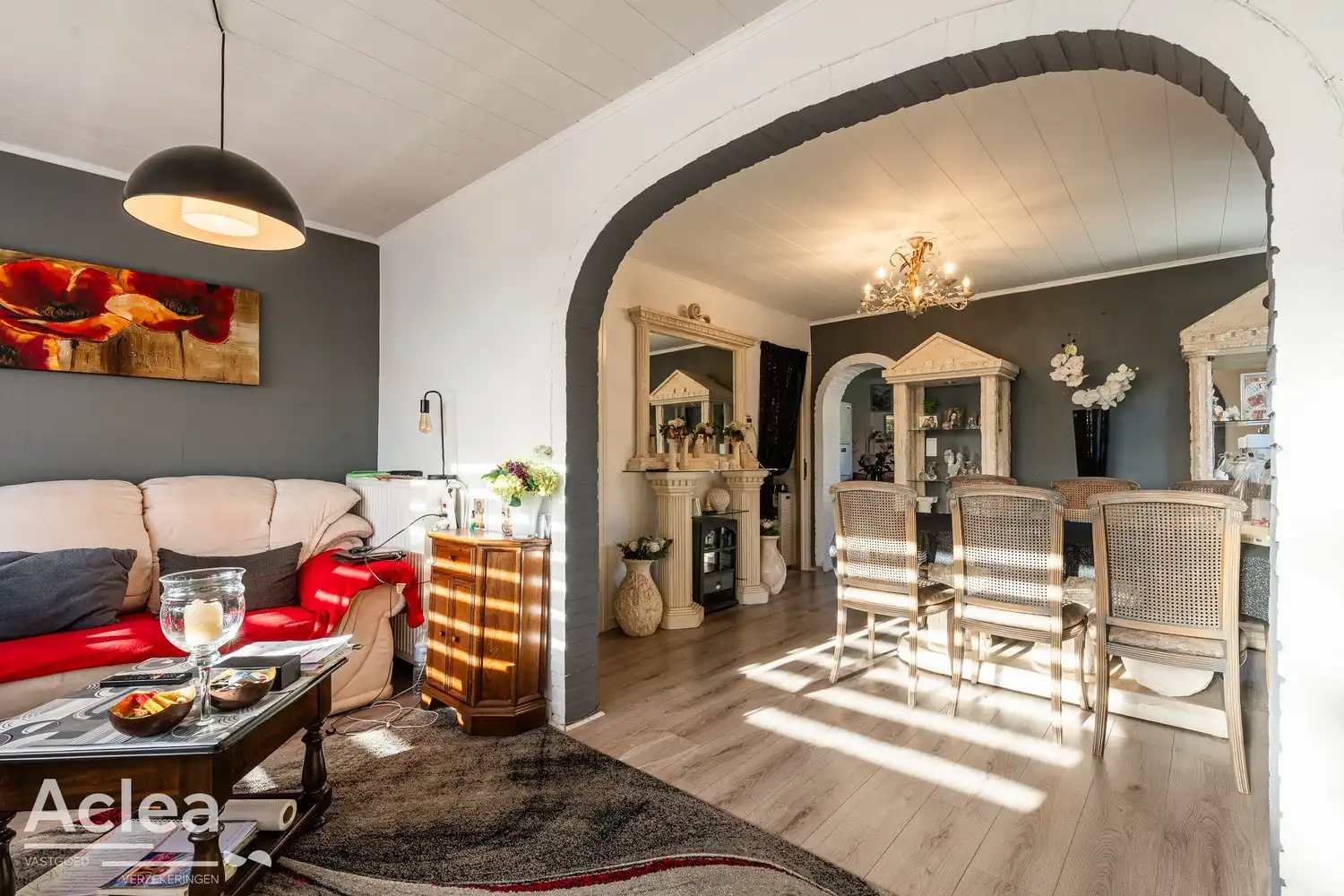 Halfopen woning met 3 slaapkamers, garage en leuke tuin in Sleidinge foto 4