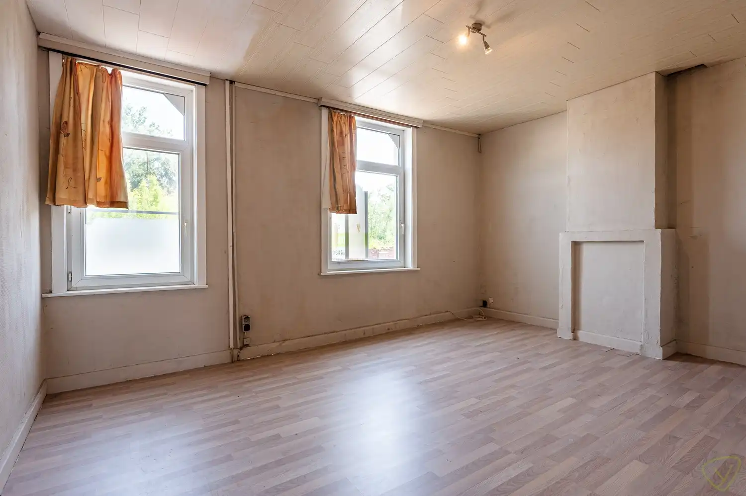 Ruime woning met potentieel en gunstige ligging te Eeklo foto 17