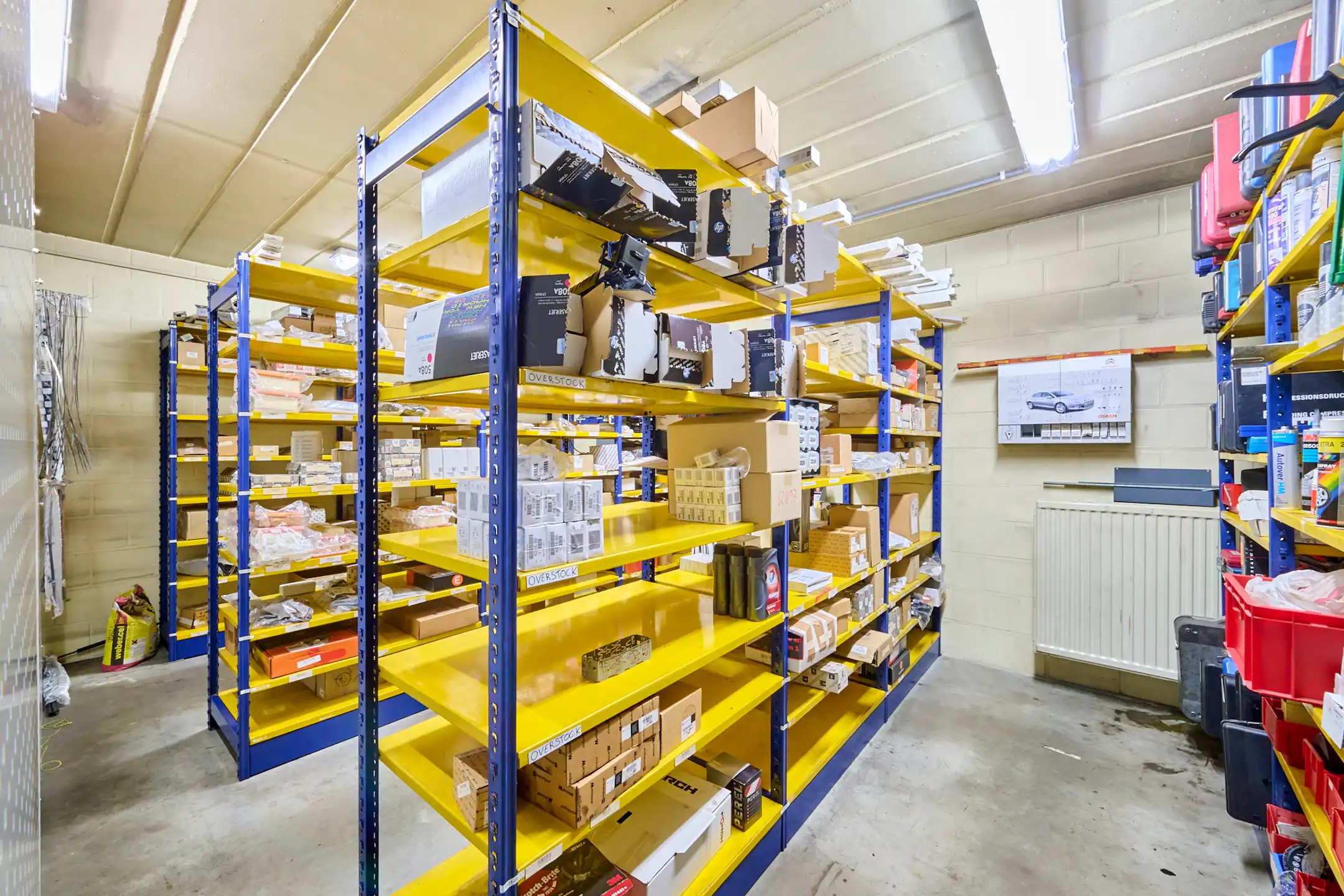 Te koop: commercieel gebouw in Maasmechelen foto 13