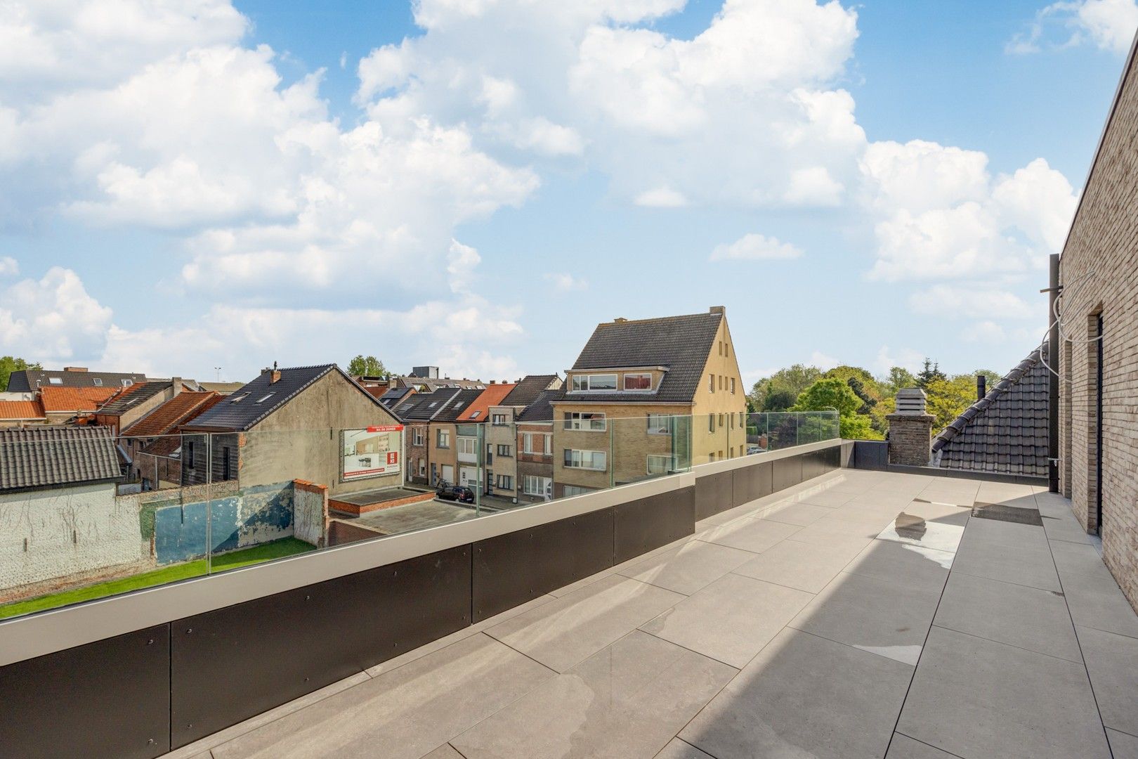 PENTHOUSE MET 2 SLAAPKAMERS EN RUIM TERRAS foto 9