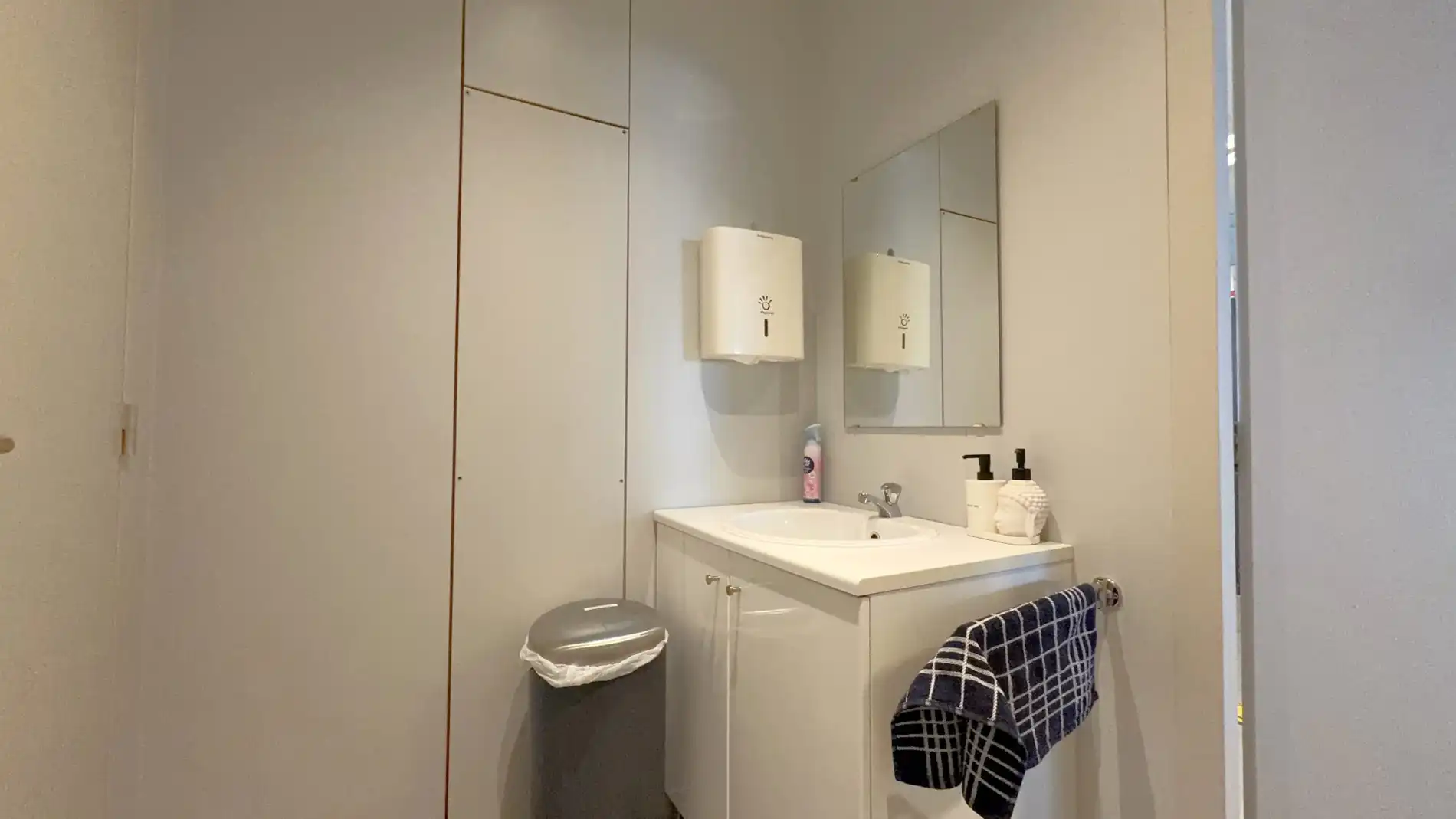 Kantoor te huur op toplocatie aan klaverblad E40xE17 in Gent foto 13