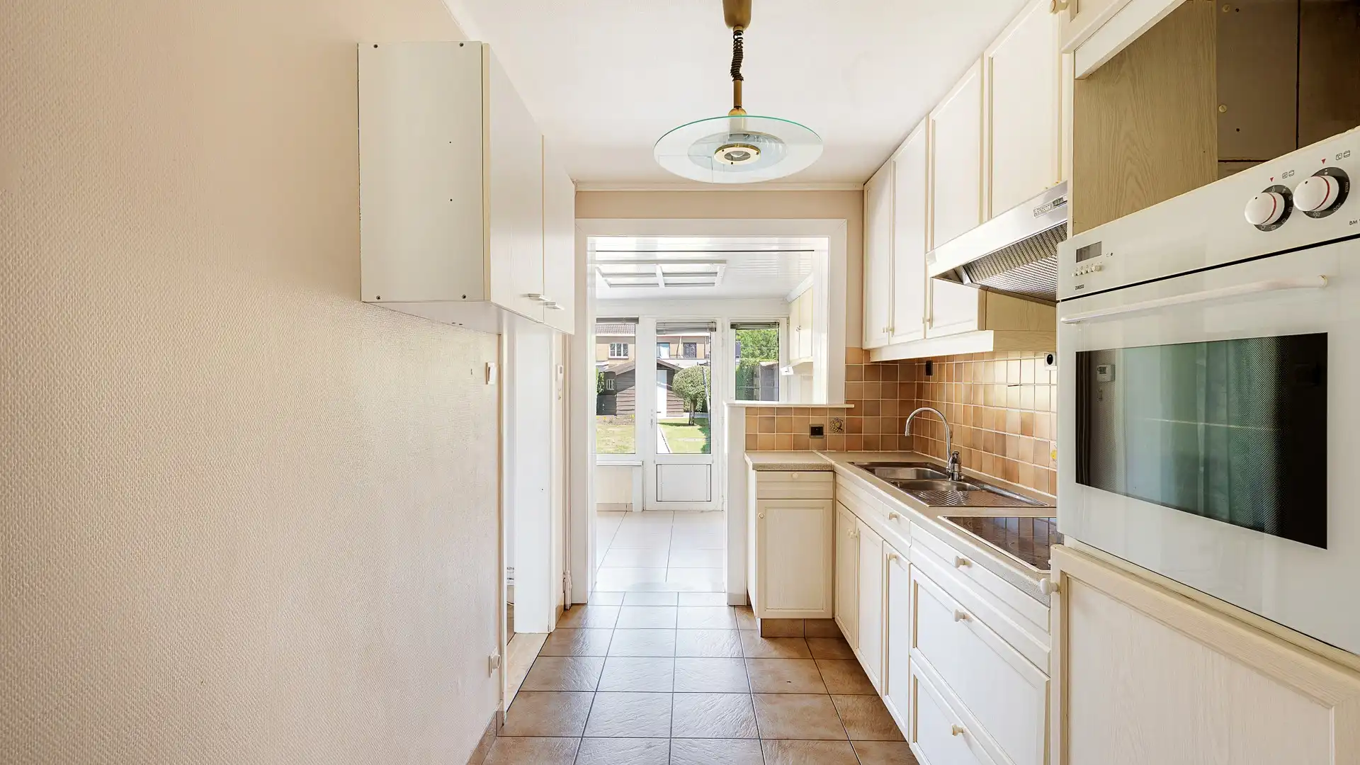 Uitstekend gelegen woning met mooie tuin te Brugge foto 11