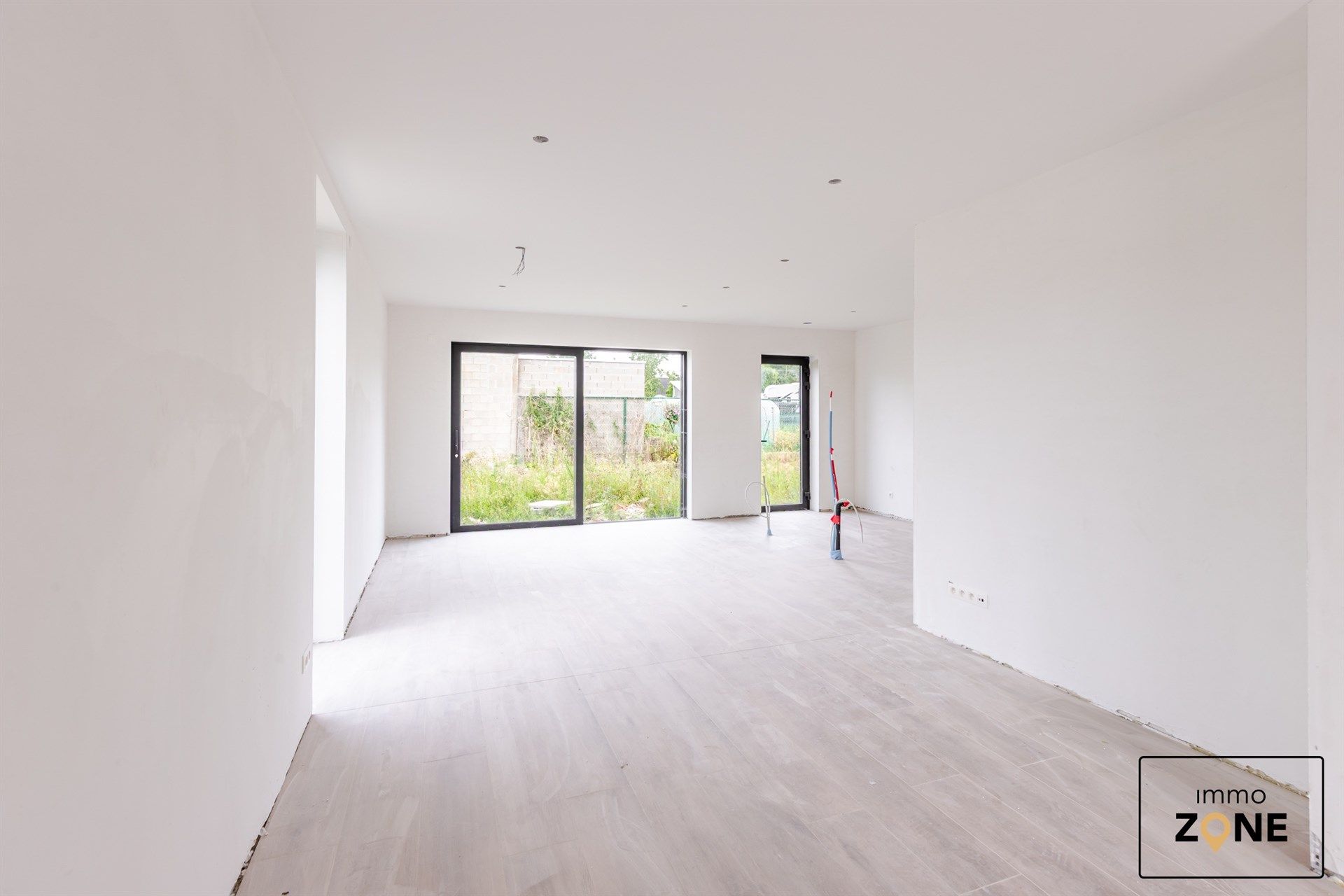 Nieuwbouwwoning in rustig binnengebied foto 4