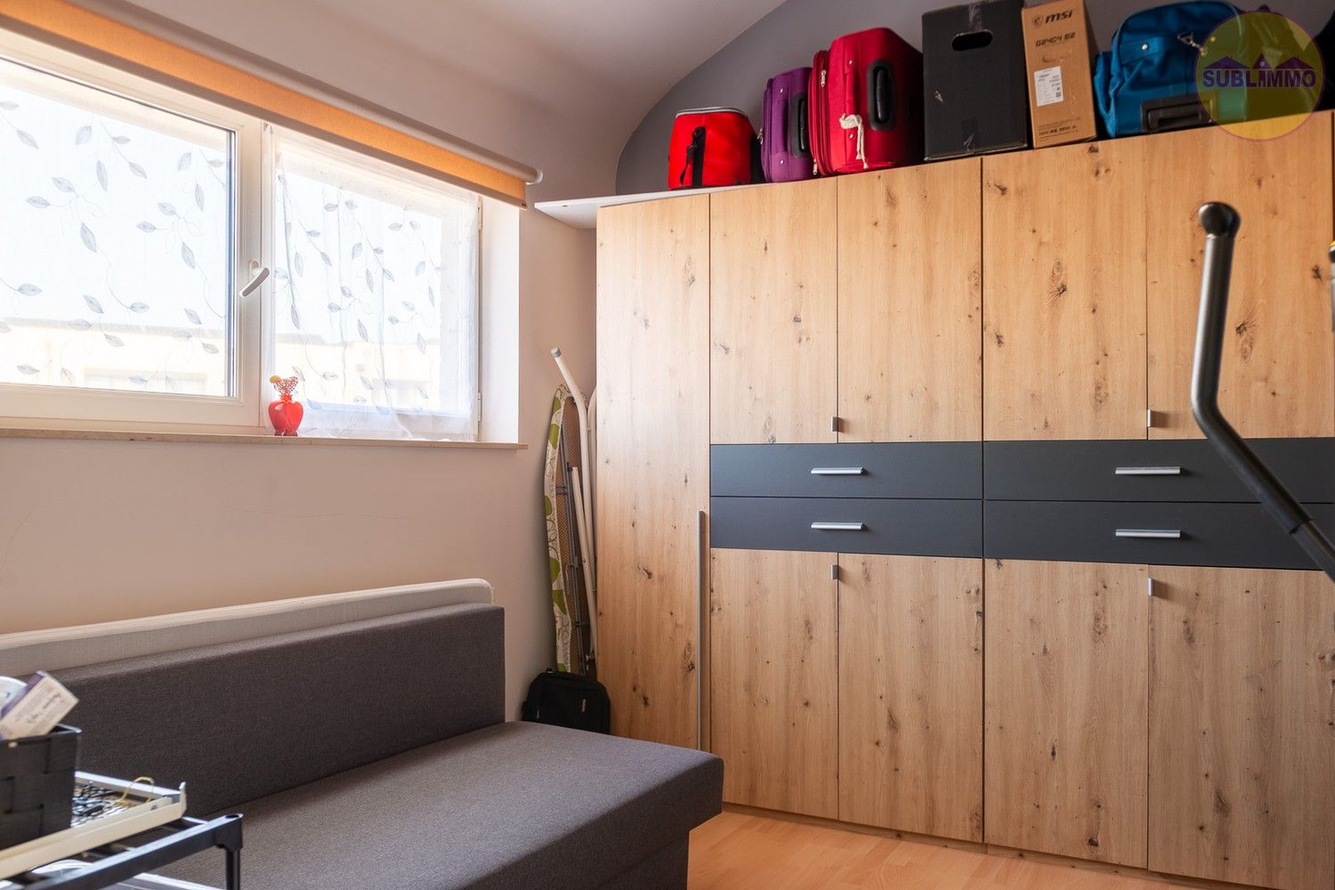 Prachtig appartement met 2 slaapkamers, terras, garage en berging in Leopoldsburg. foto 11