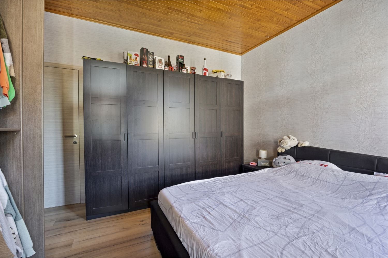 Verrassend ruime instapklare woning met 6 slaapkamers en zonnige tuin – hartje Meerbeke foto 21