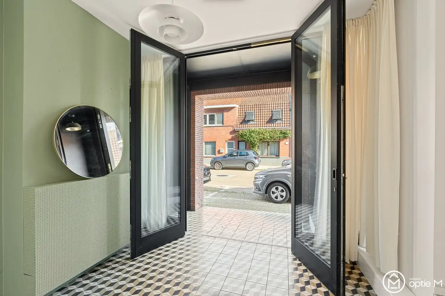 Unieke ruime woning met 5 slpks vlakbij het centrum van Hasselt foto 2