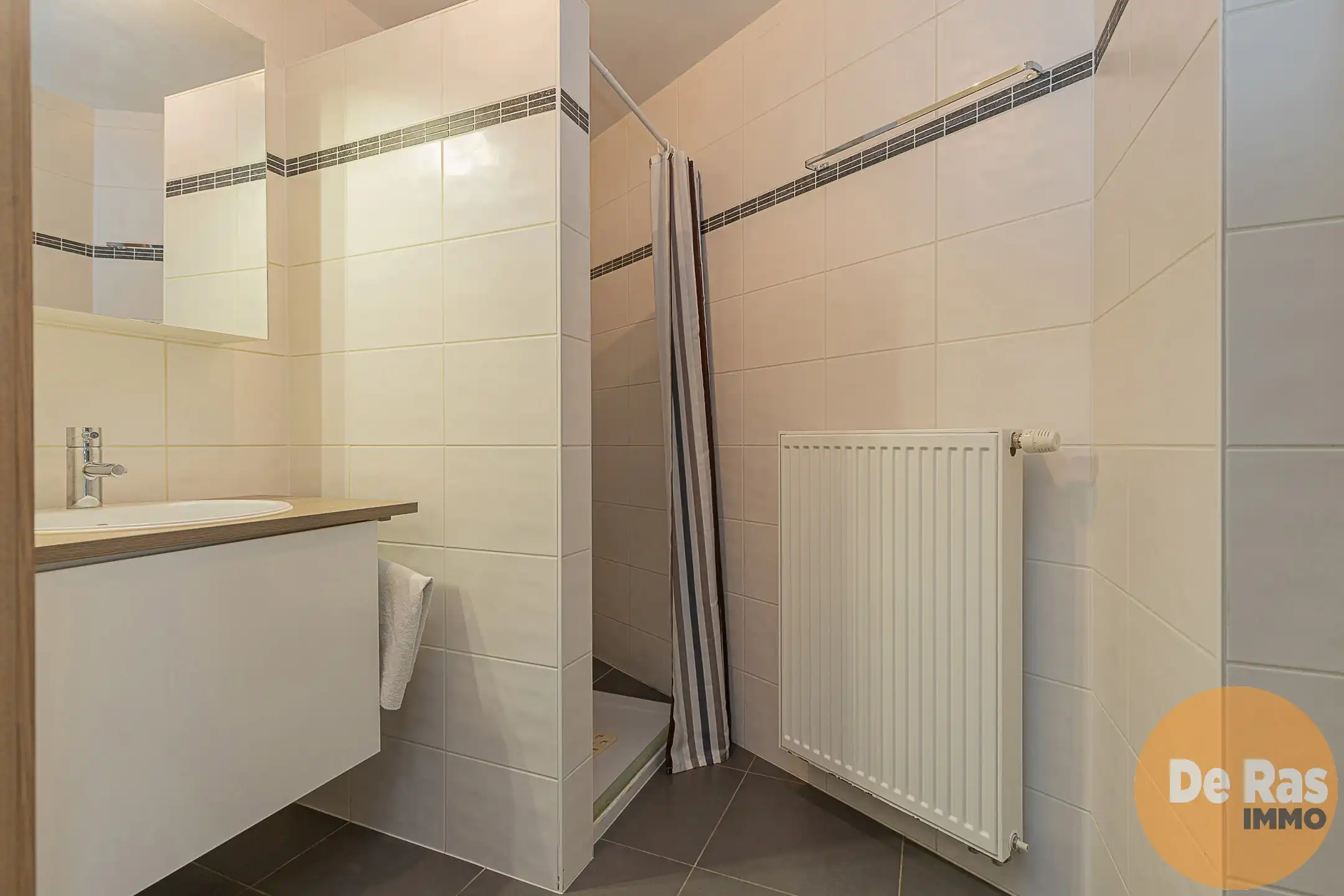 OORDEGEM - Centraal gelegen gelijkvloers appartement  foto 10