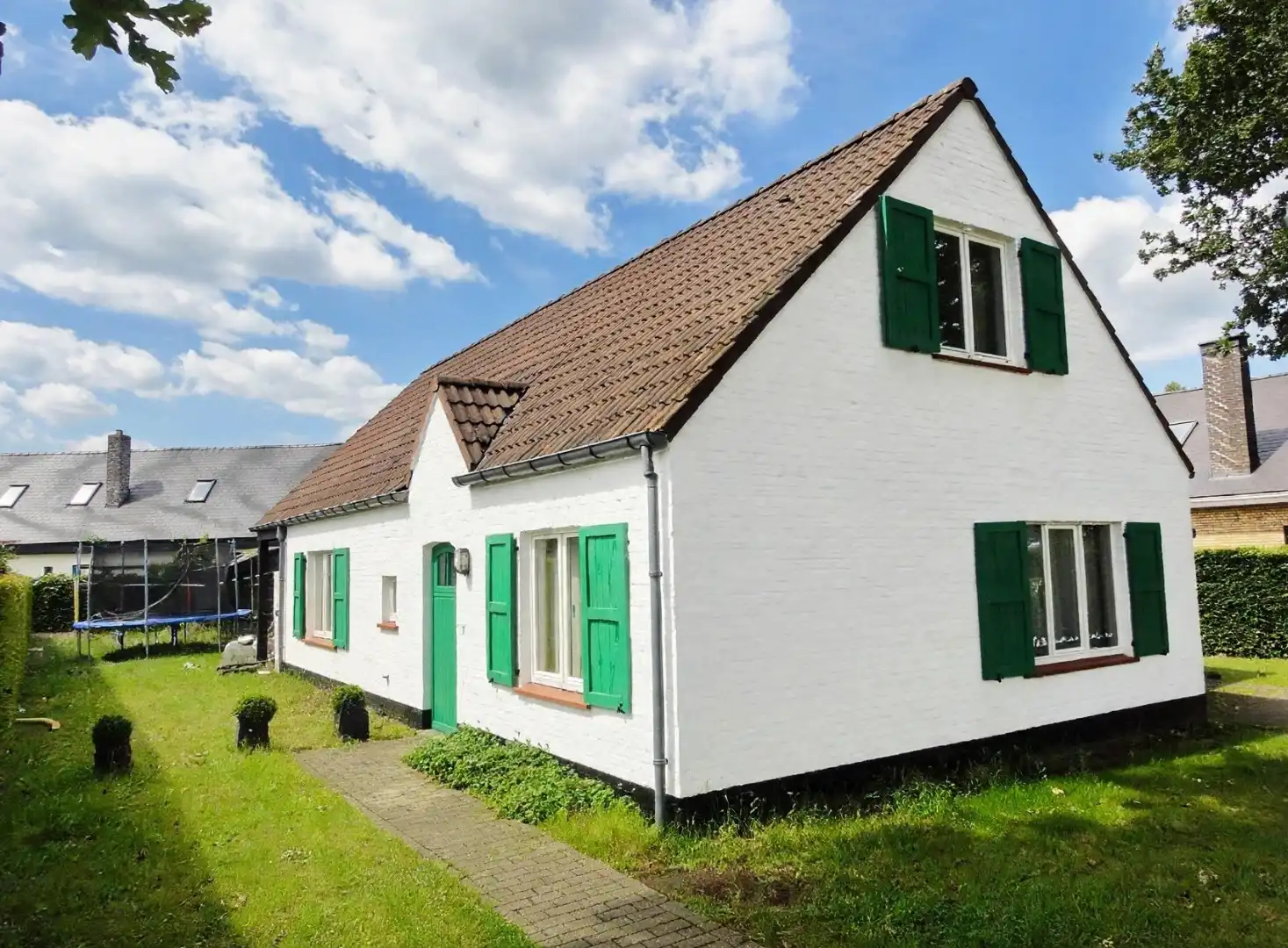 Alleenstaande woning foto {{pictureIndex}}