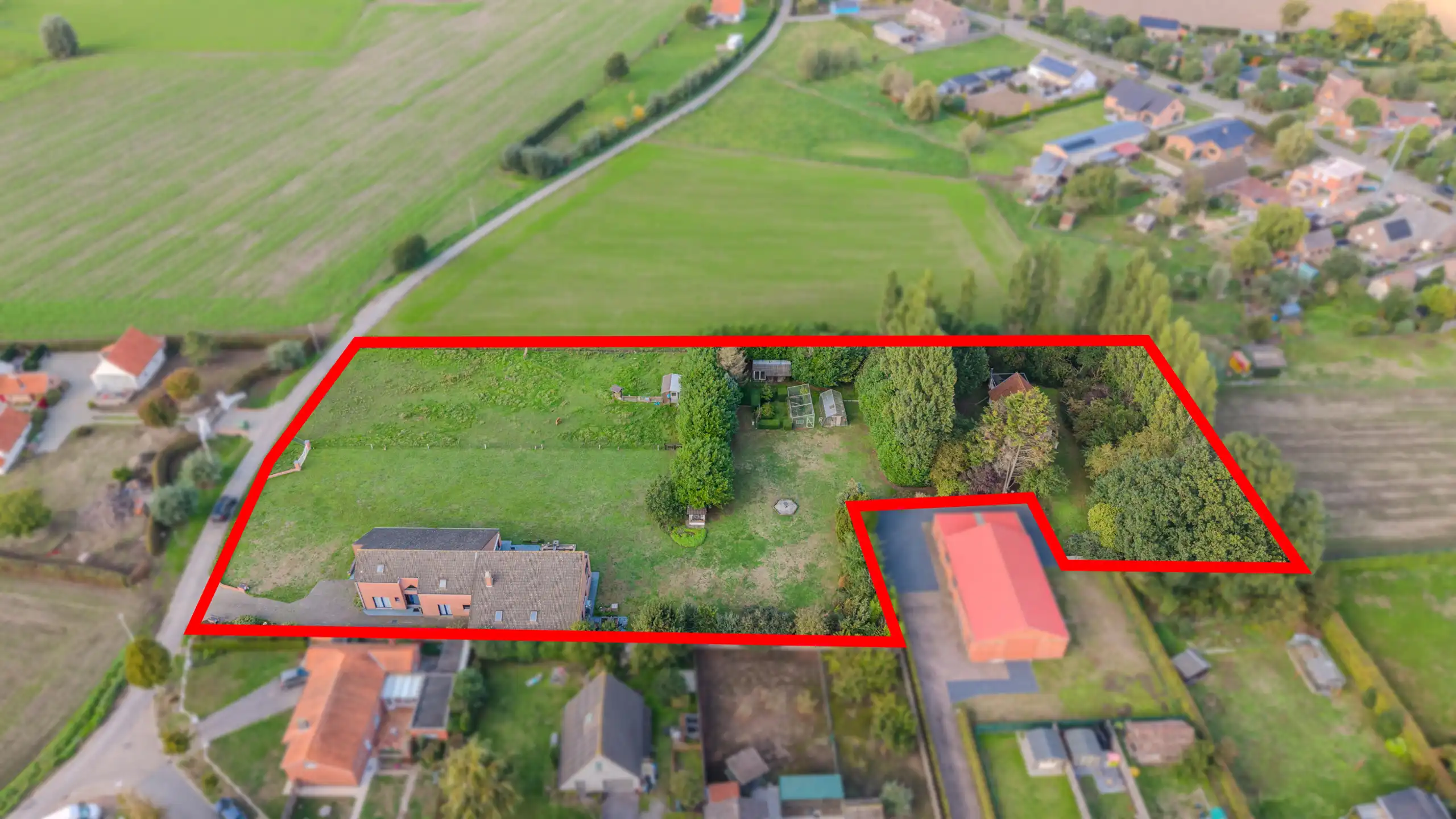 UNIEK EIGENDOM OP EEN TERREIN VAN 8.187 M² – RUST & RUIMTE ! foto 21