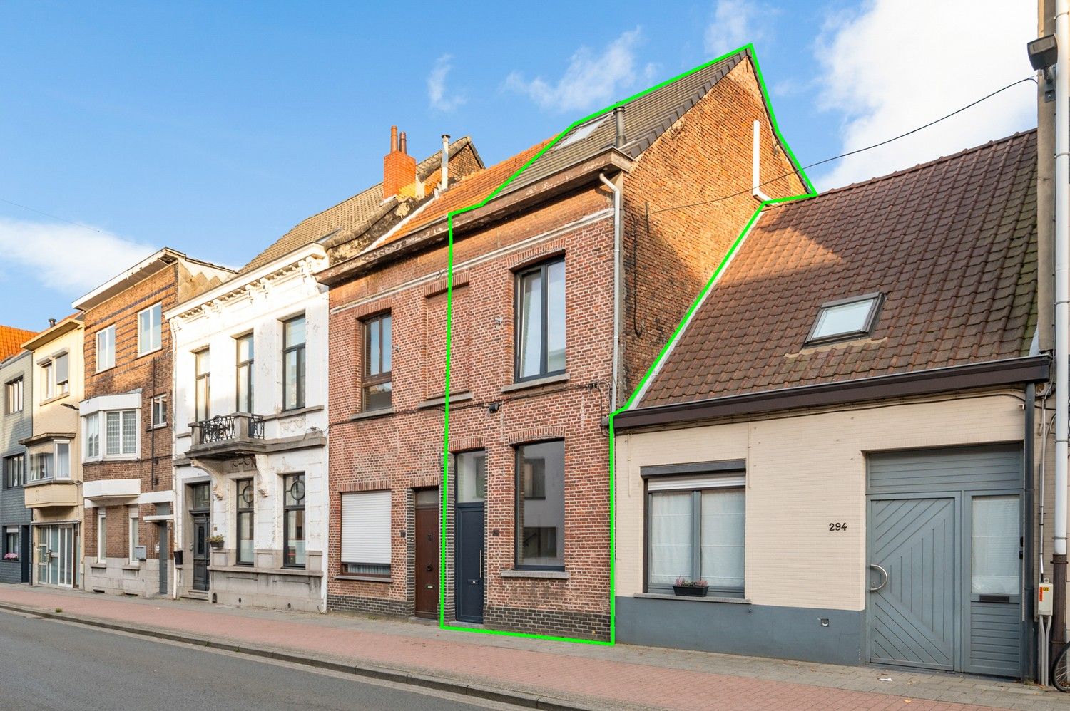Instapklare woning met 2 slaapkamers en tuin te Lier! foto {{pictureIndex}}