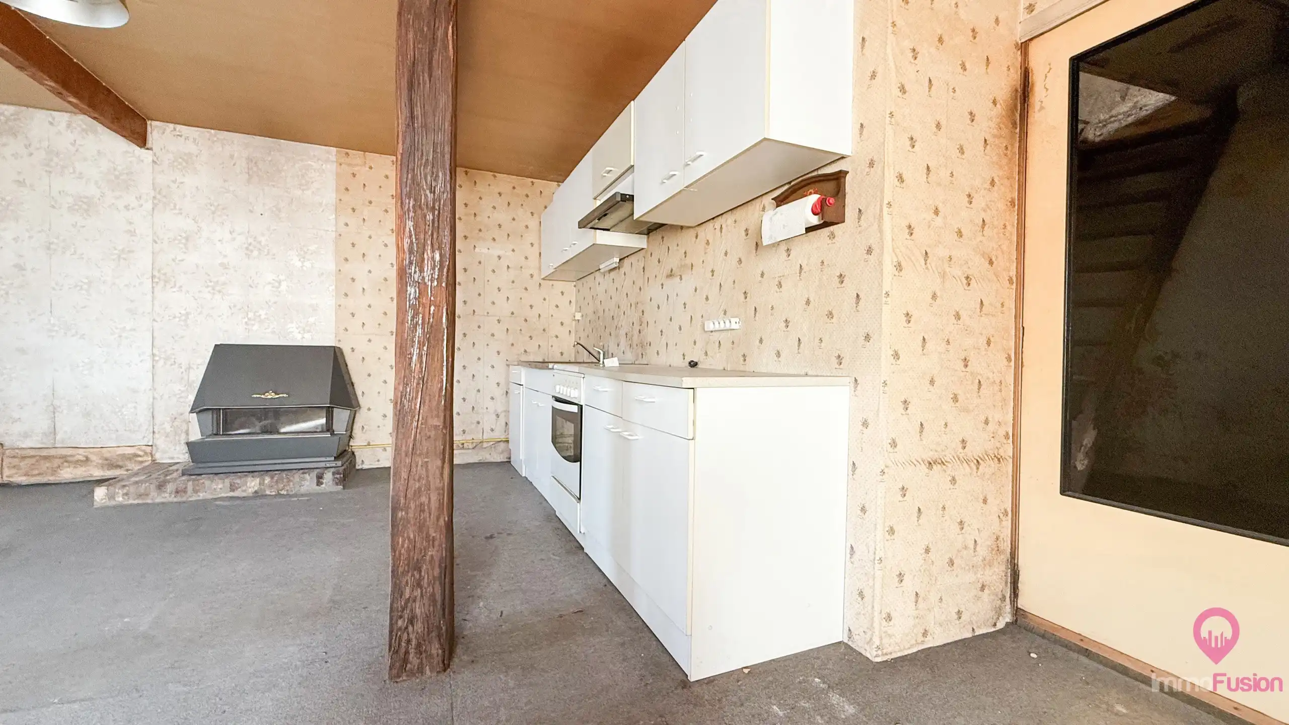 Te renoveren woning gelegen op een doodlopende straat! foto 15
