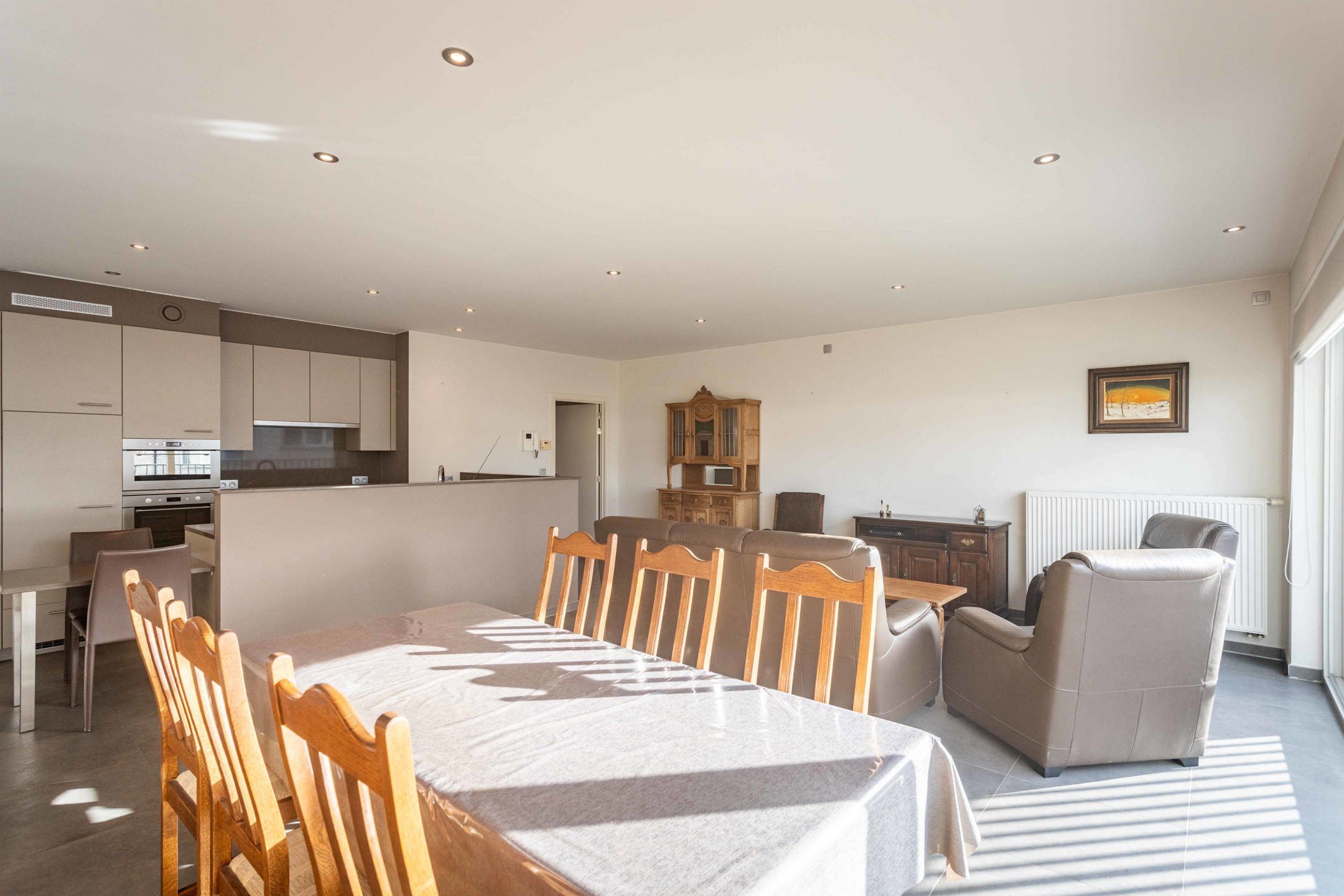 Lichtrijk appartement met terras en garagebox te Kluisbergen foto 7