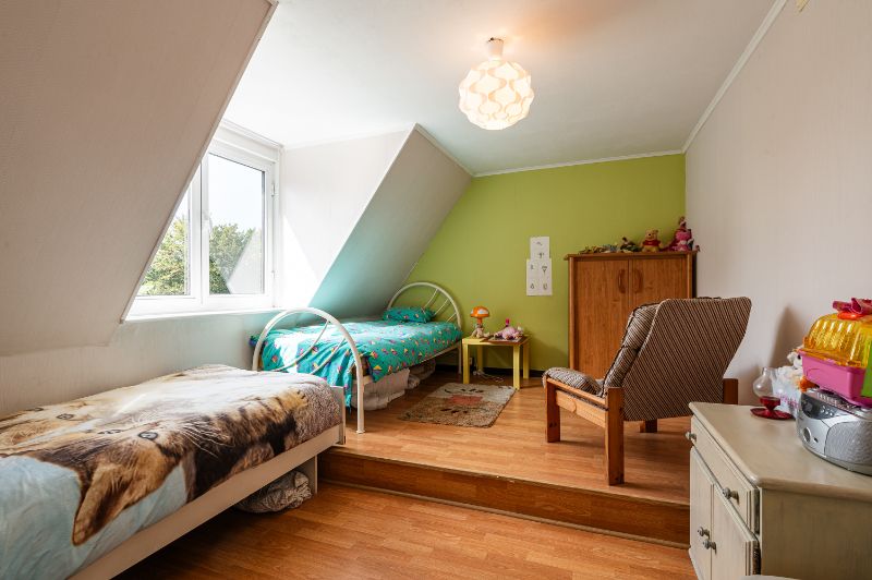Goed onderhouden woning met zonnig terras en leuke tuin foto 24