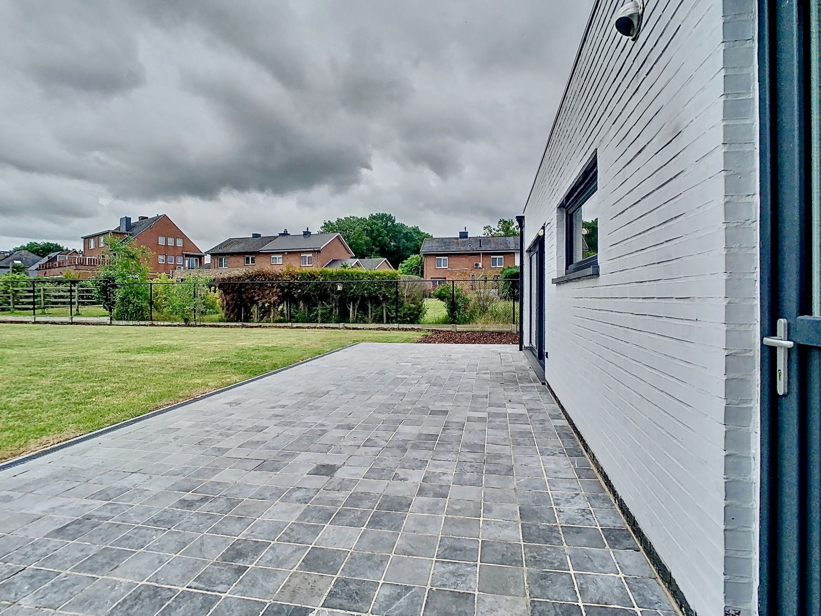 Te Meise, Charmante Woning met 3 SLPK, grote tuin én garage! foto 21