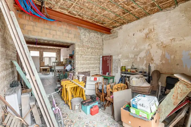 Handelsruimte met woonappartement in het centrum van Wommersom foto 31