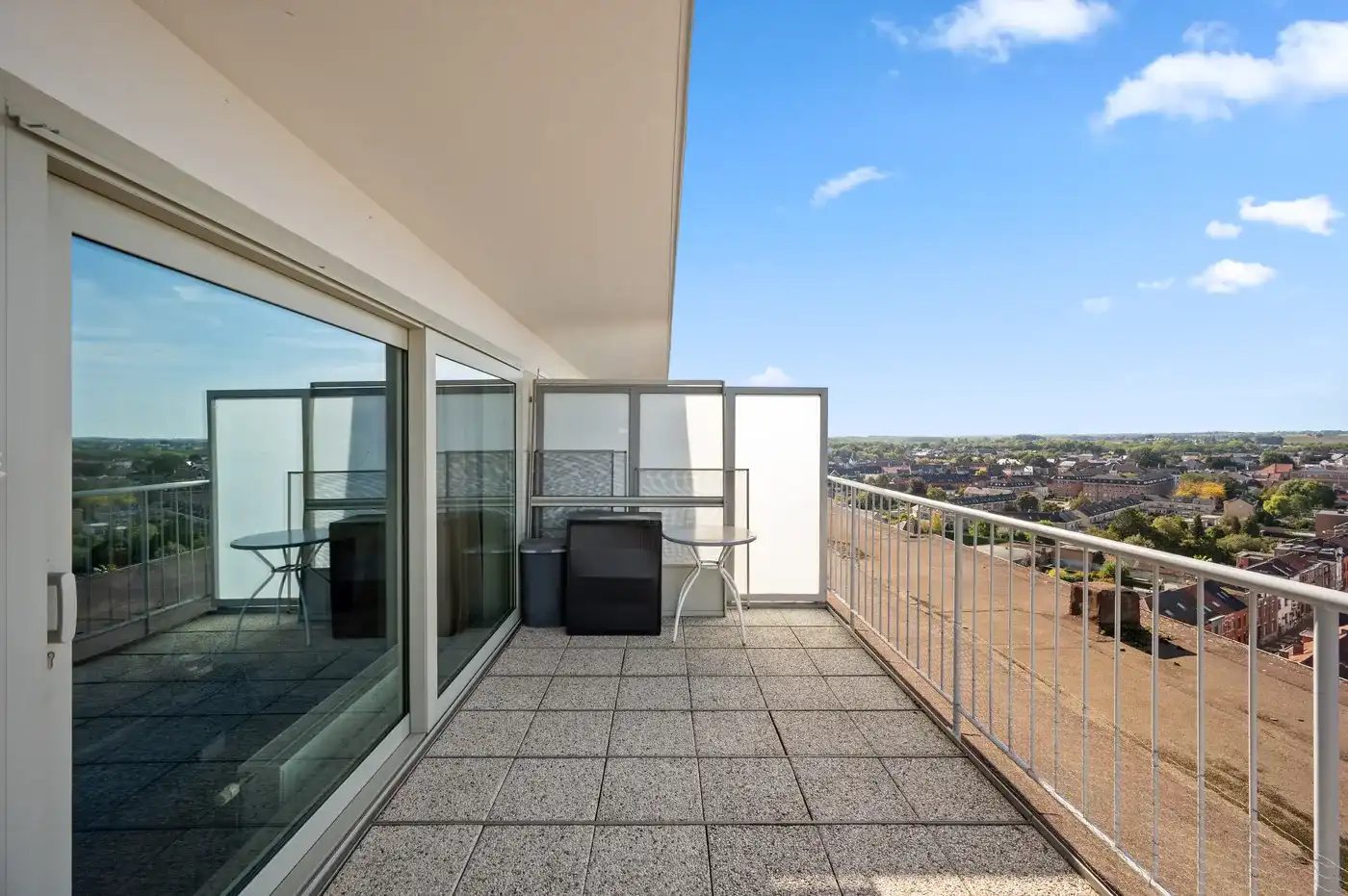 Charmant dakappartement met prachtig uitzicht in Tienen, ideaal als investering foto 11