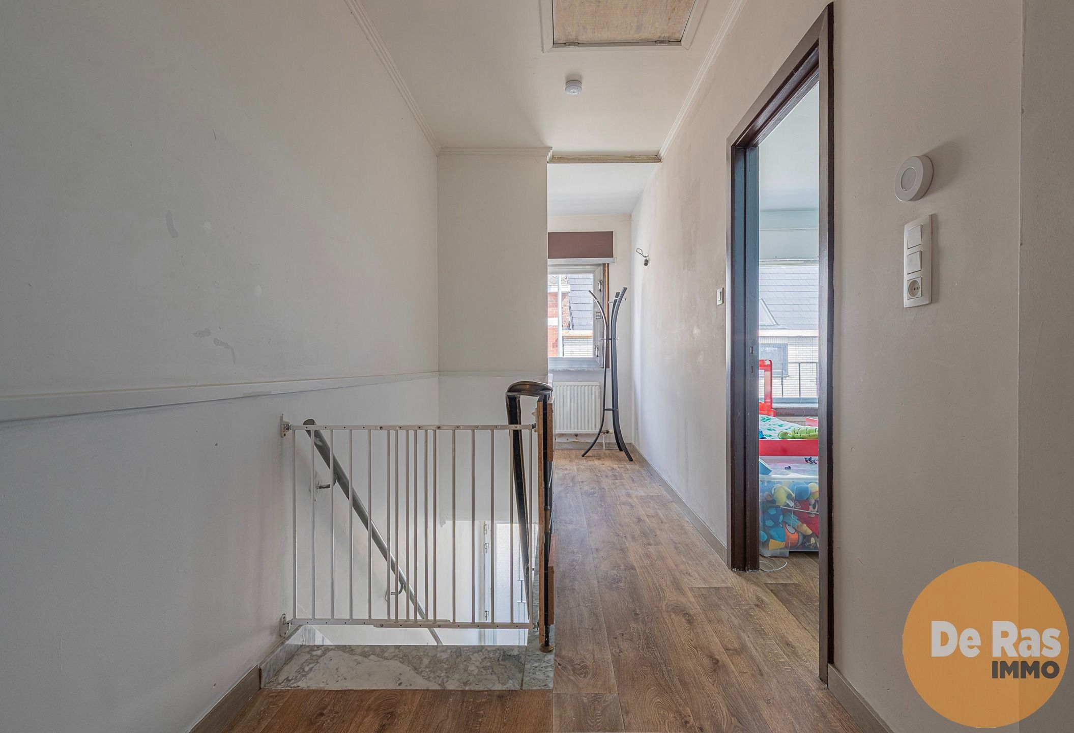 DENDERHOUTEM - RUIME WONING MET TUIN EN GARAGE foto 17