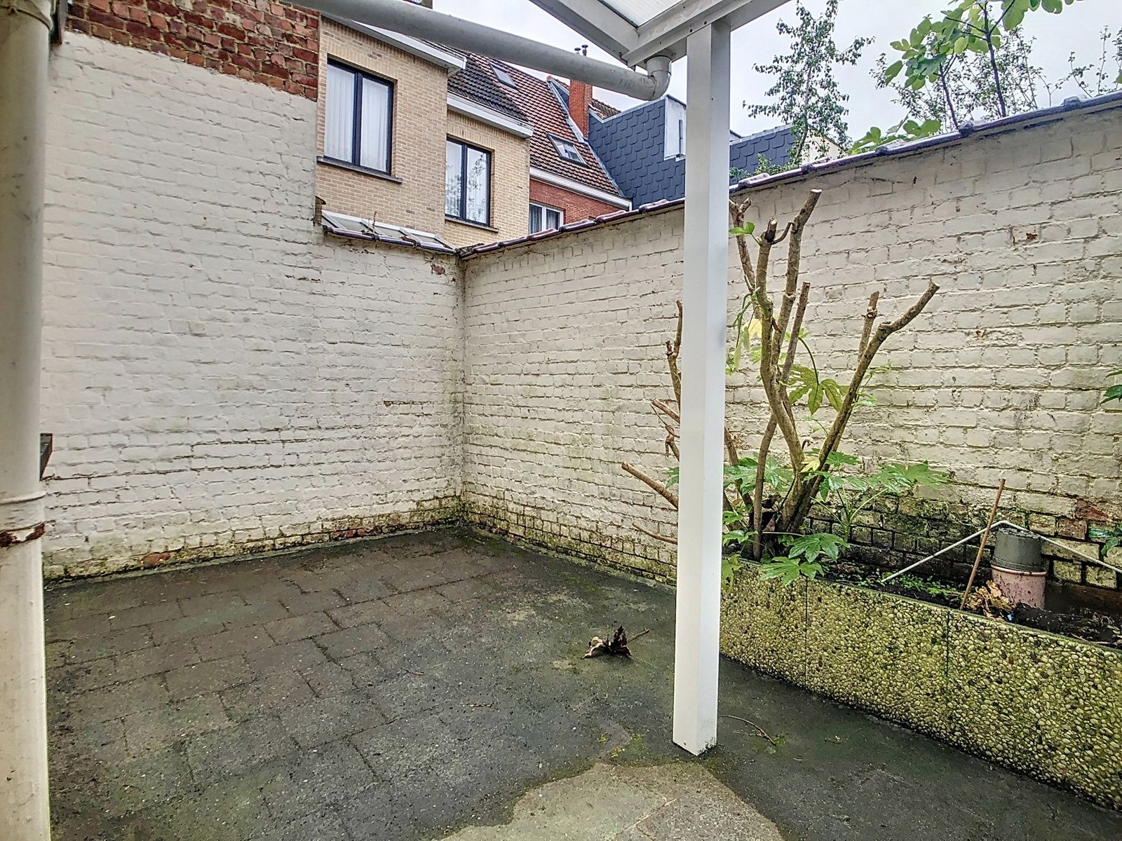 Rustig gelegen opbrengstgebouw met 3 erkende appartementen foto 13