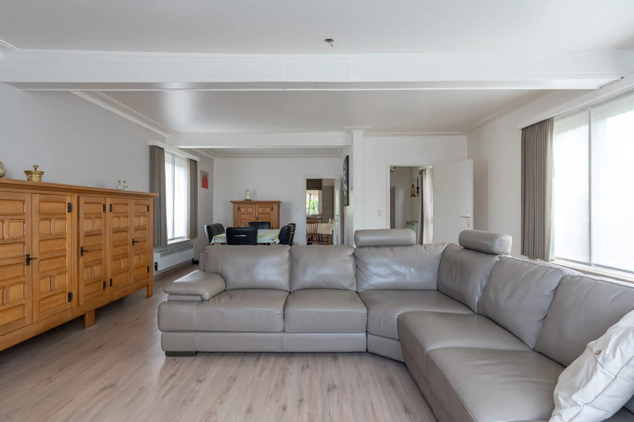 Zeer gunstig gelegen woning met 3 slpks op 647 m² foto 7