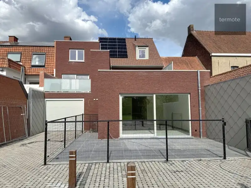 gelijkvloers appartement foto {{pictureIndex}}