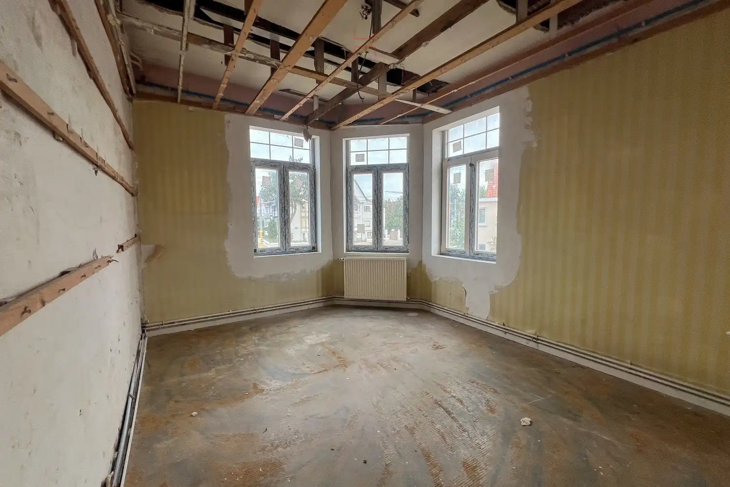 Renovatie-opportuniteit: Ruim hoekappartement gelegen op de Elizabetlaan in Duinbergen foto 5